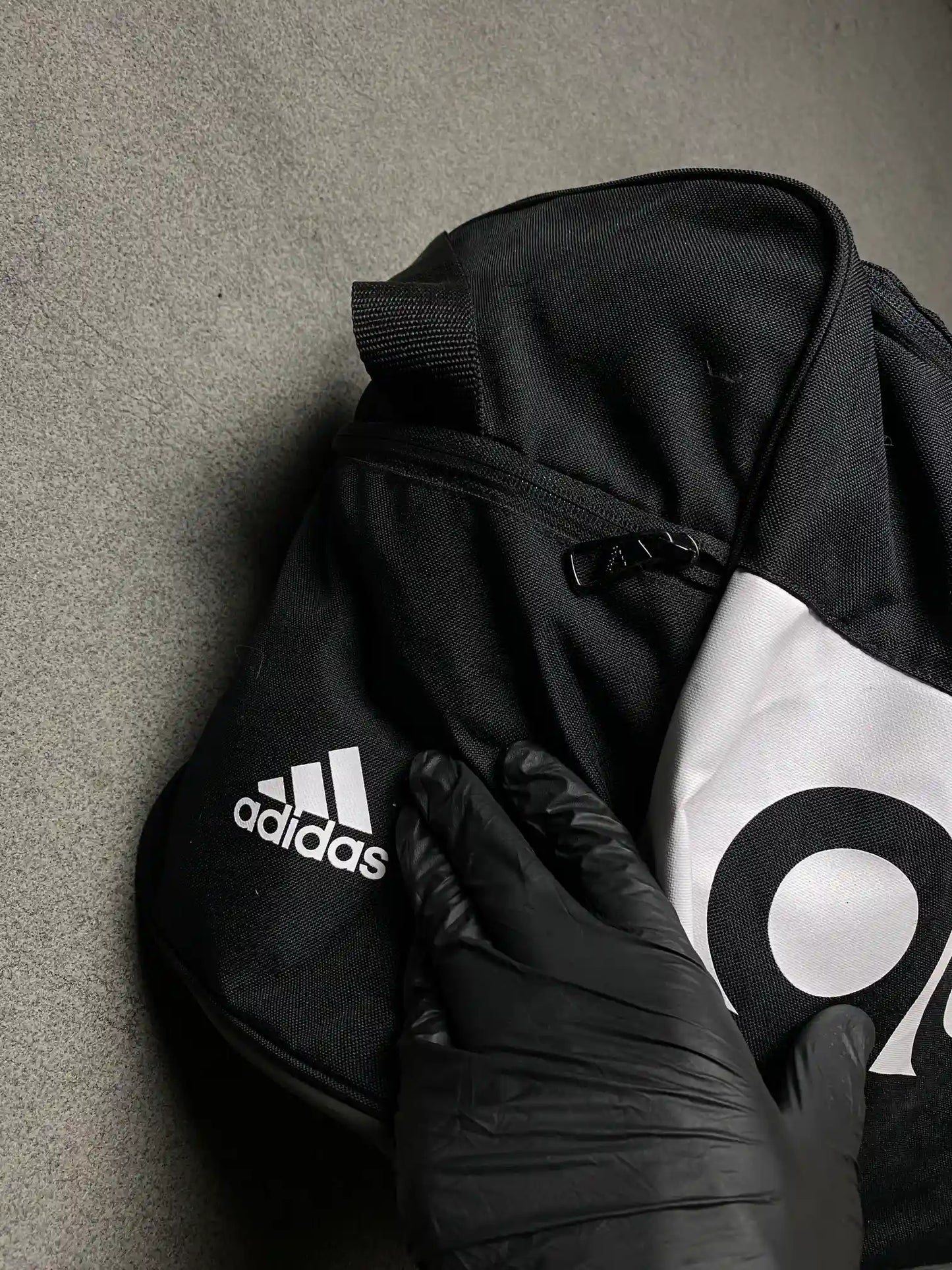 ADIDAS DUFFLE BAG // MEDIUM