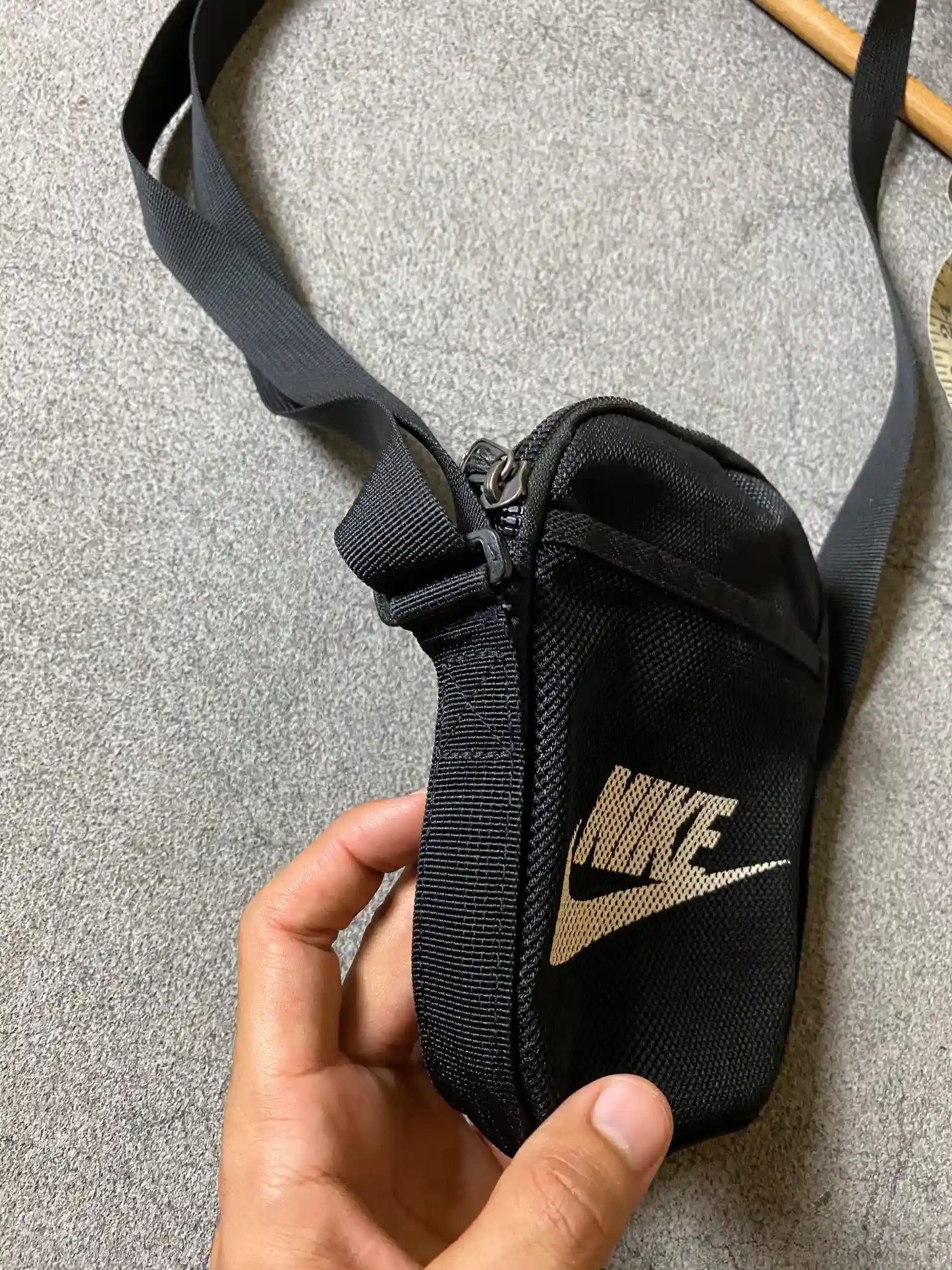 NIKE CROSSBODY BAGS
