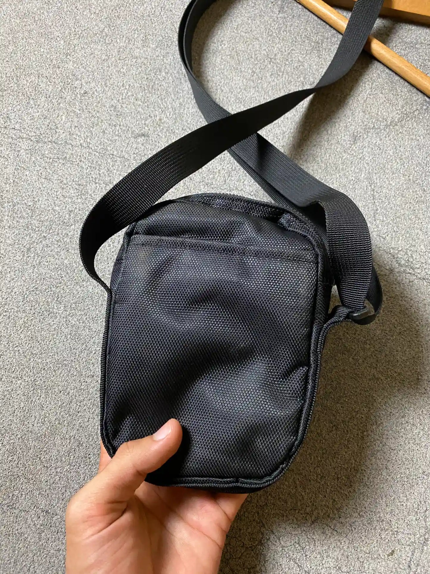 NIKE CROSSBODY BAGS