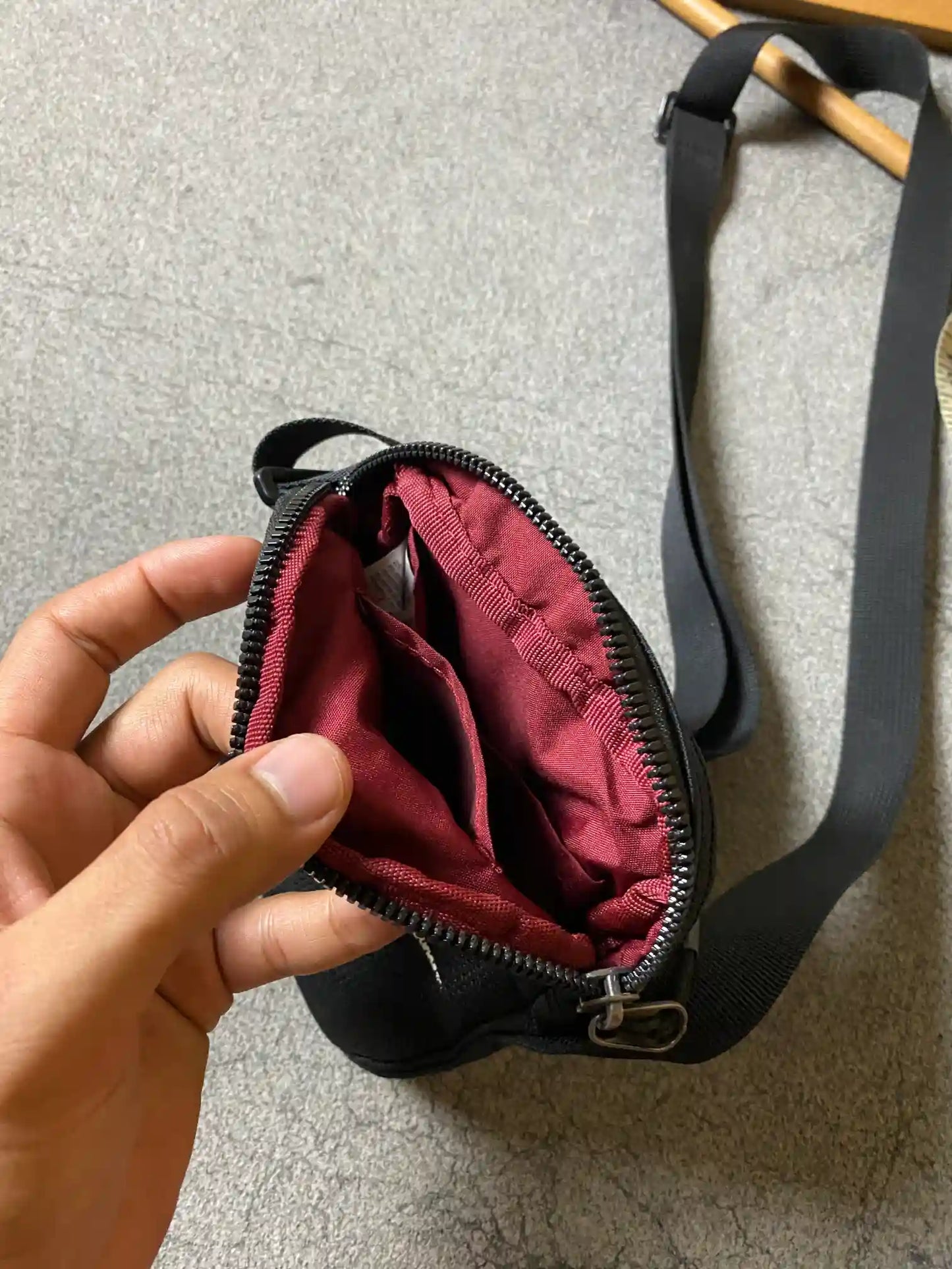 NIKE CROSSBODY BAGS