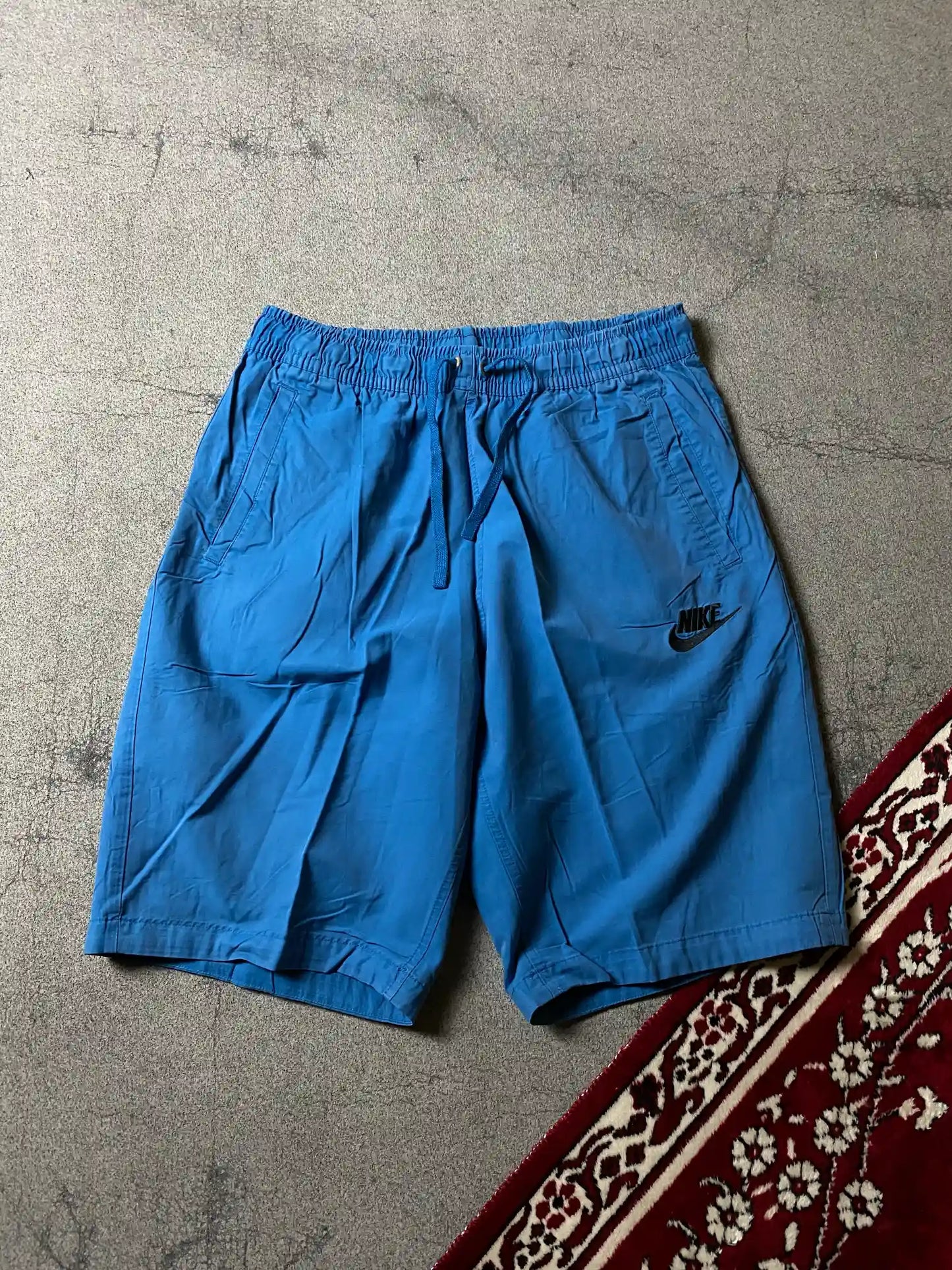 NIKE CASUAL SHORTS