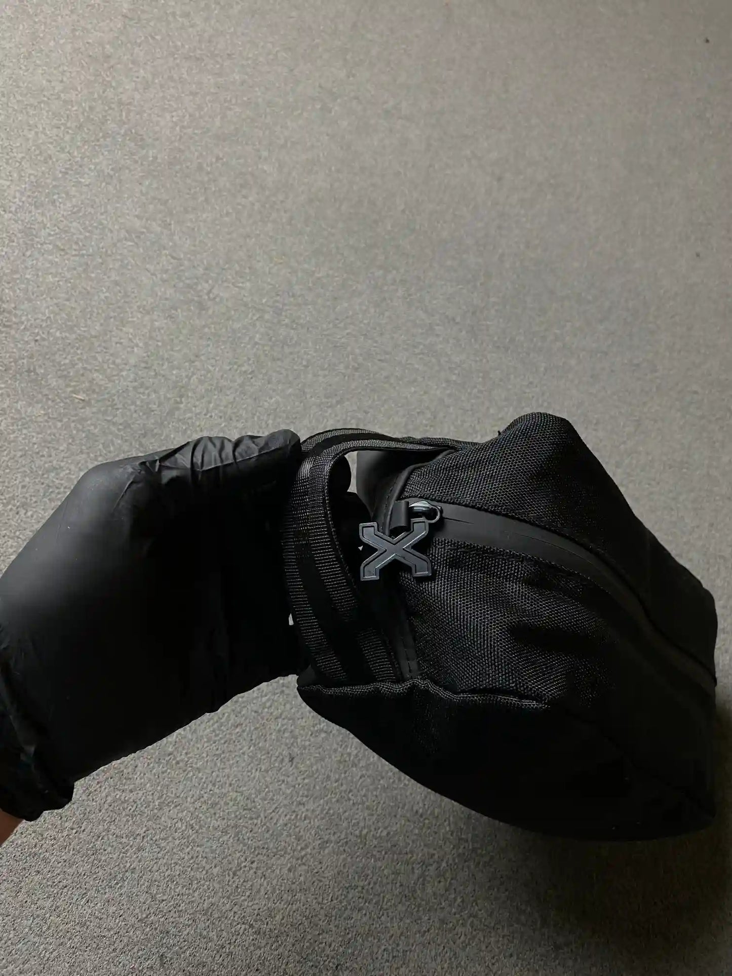 TRAVEL HAND ADJUSTABLE BAGS