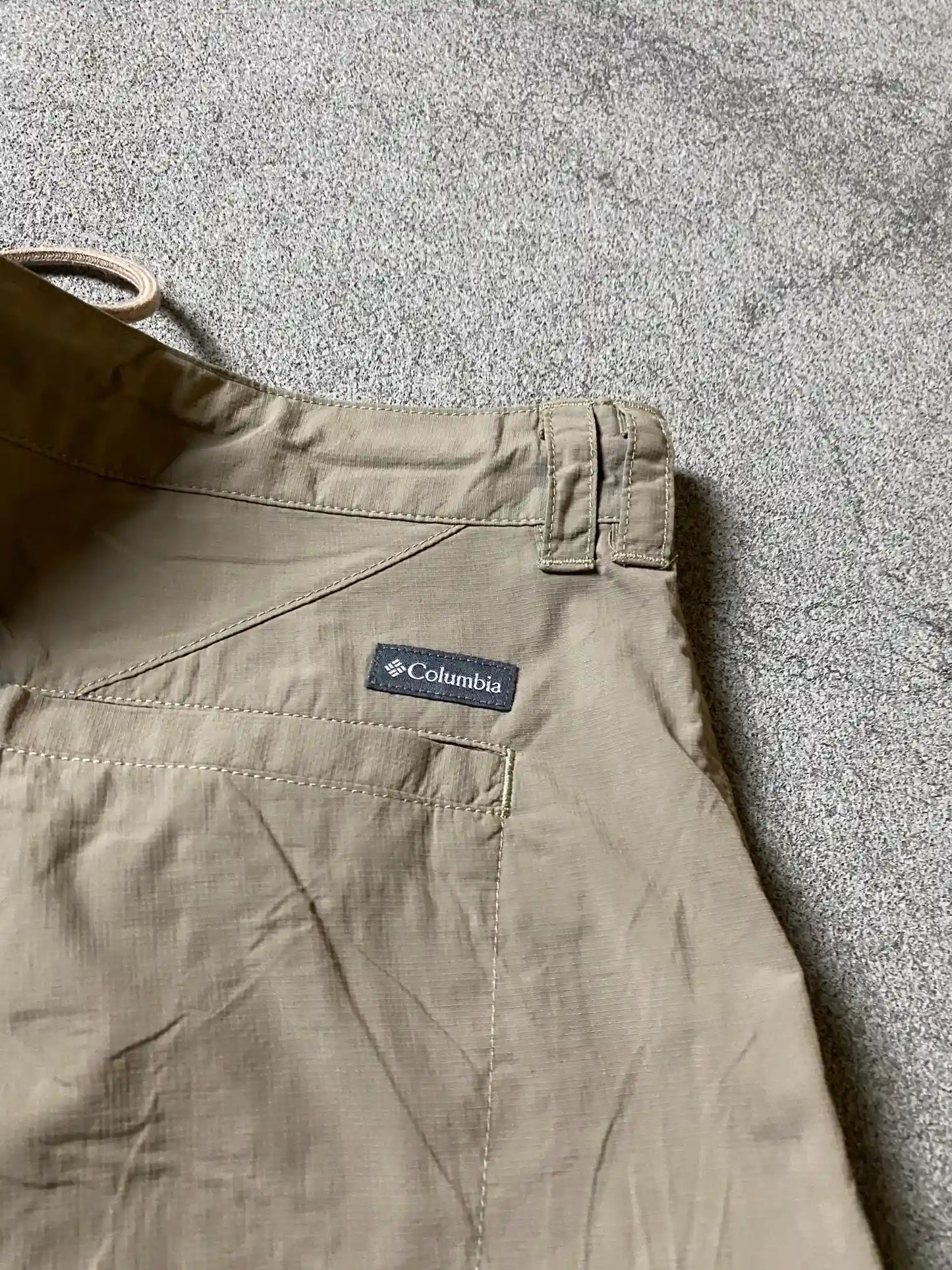 COLUMBIA SHORTS