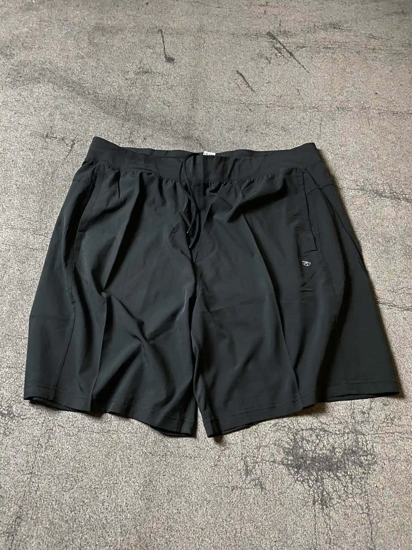 GAIAM SPORTS SHORTS