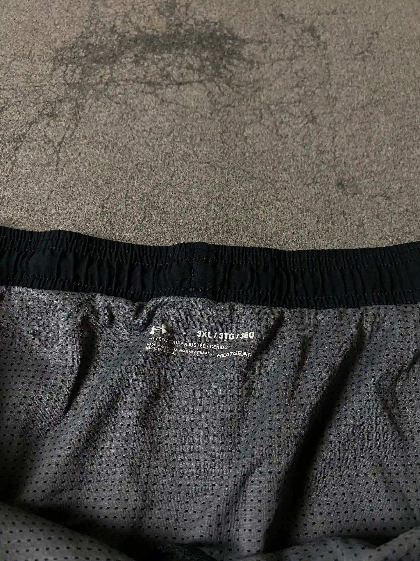 UNDERARMOUR SHORTS