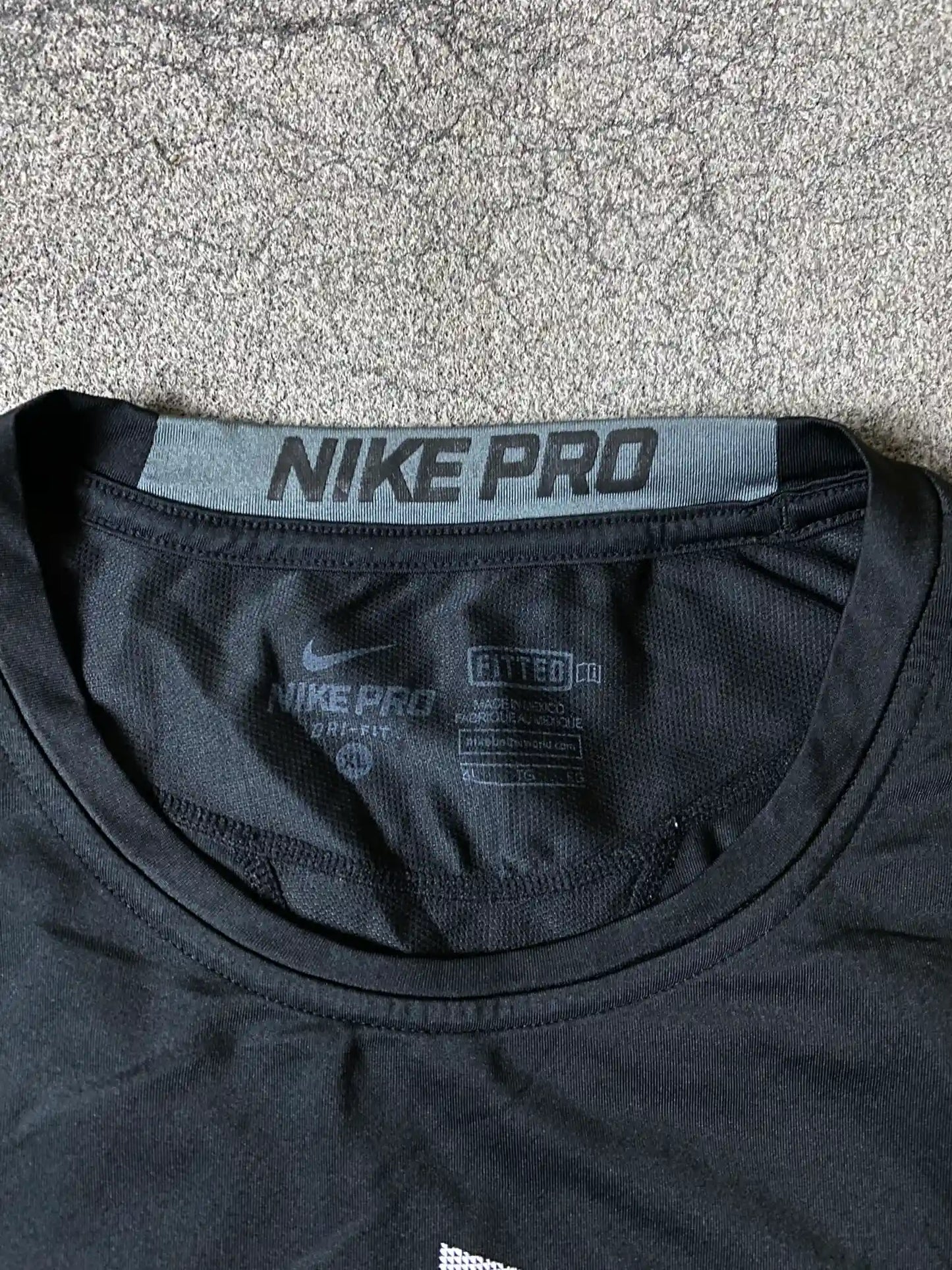 NIKE DRI-FIT FITTED SHIRTS