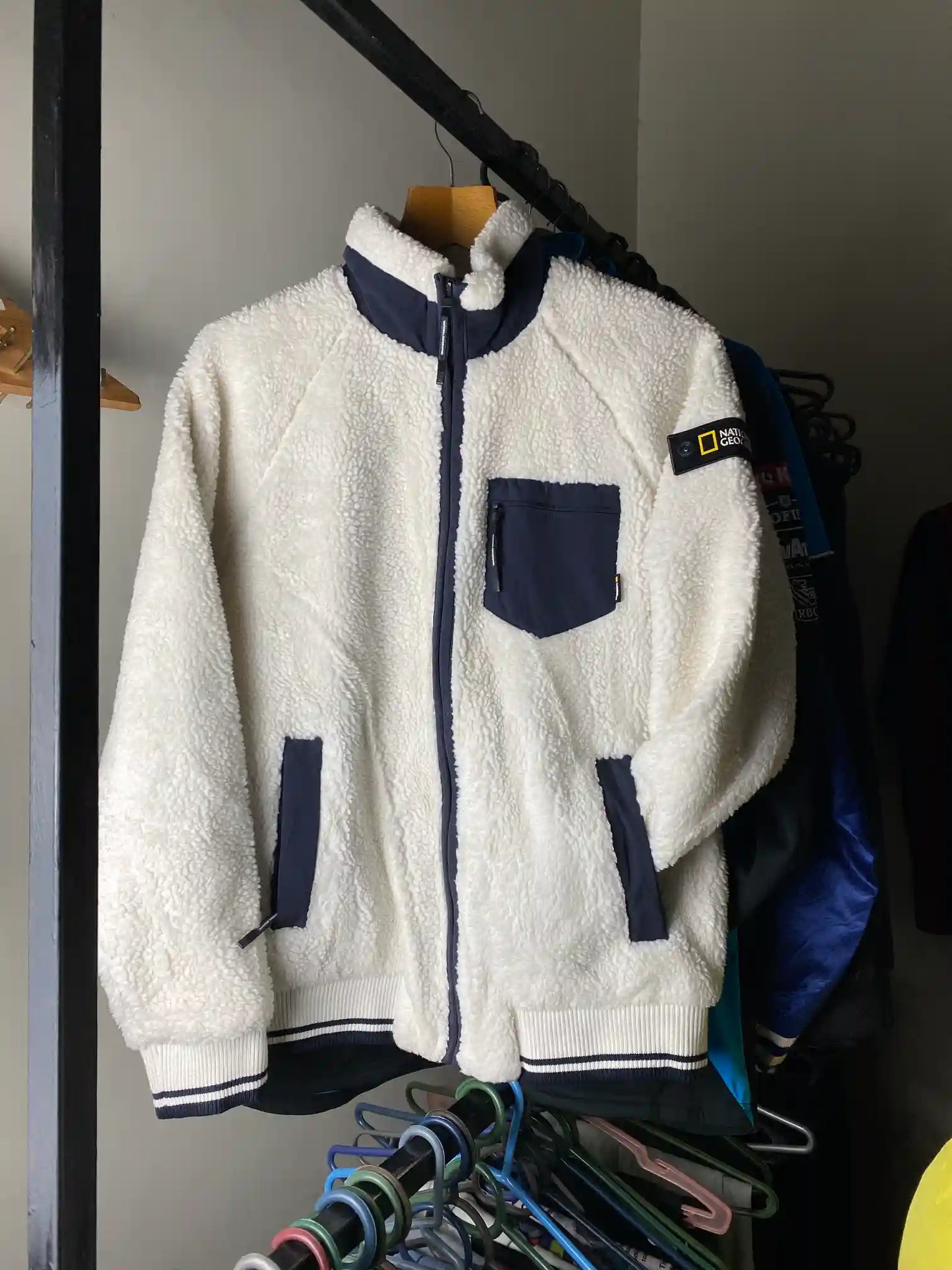NATIONAL GEOGRAPHIC OFFICIAL FLEECE JACKET // LARGE