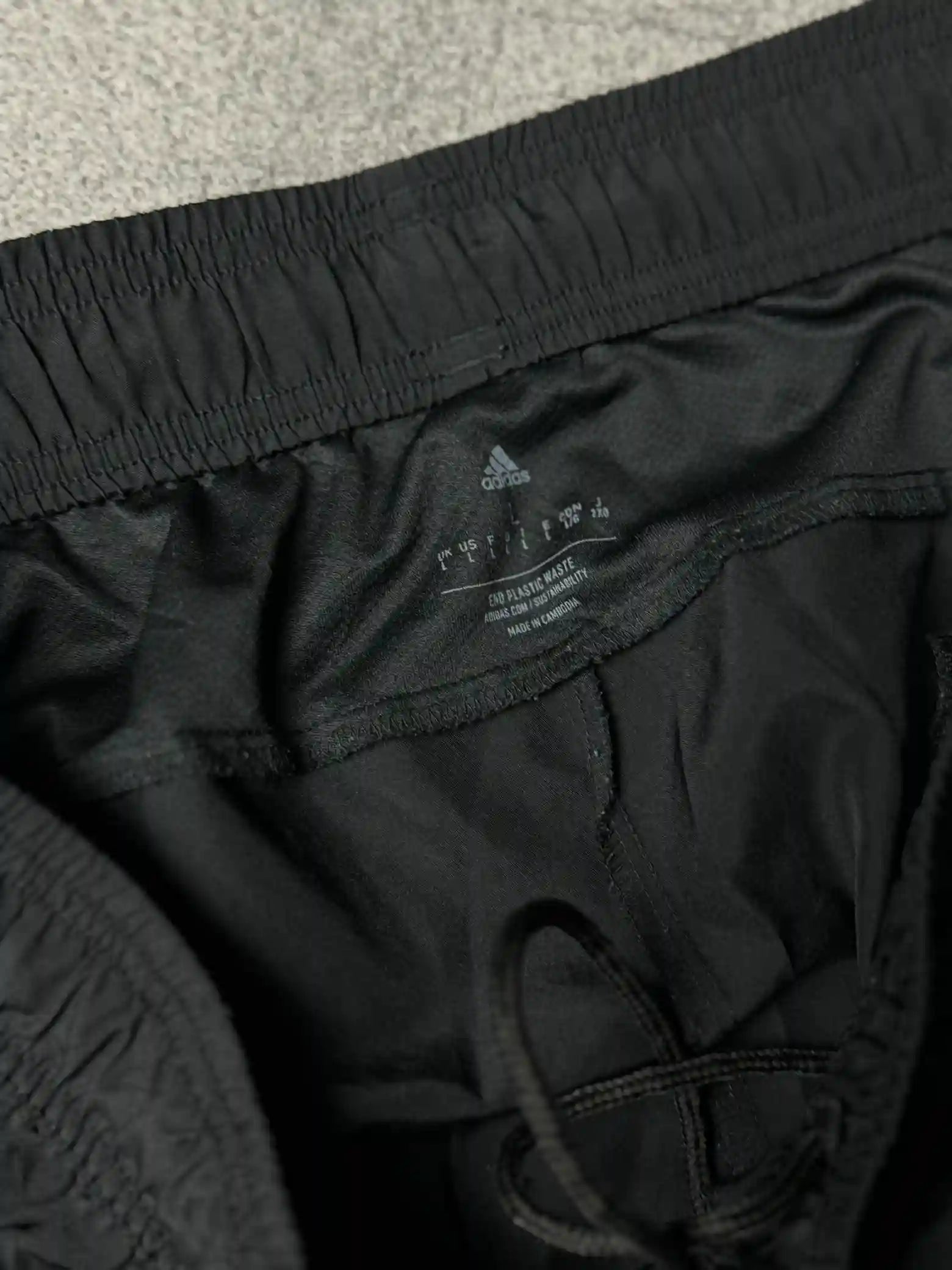 ADIDAS 3/4 AEROREADY ZIP POCKETS SIGNAL PARACHUTE TROUSER // LARGE 🥶🔥