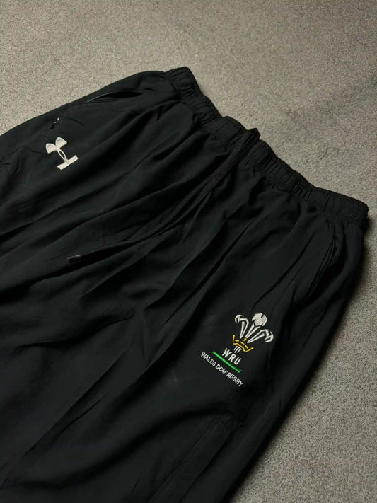 UNDERSTAND AUTHENTIC X WALES RUGBY TRACK ZIP POCKETS  BAGGY TROUSERS