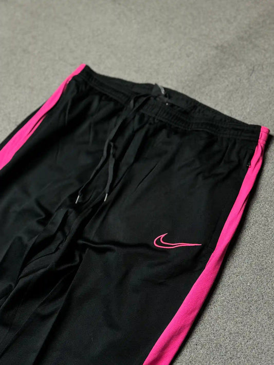 NIKE TRAINING ACADEMY DRI-FIT ZIP POCKETS TROUSER // LARGE