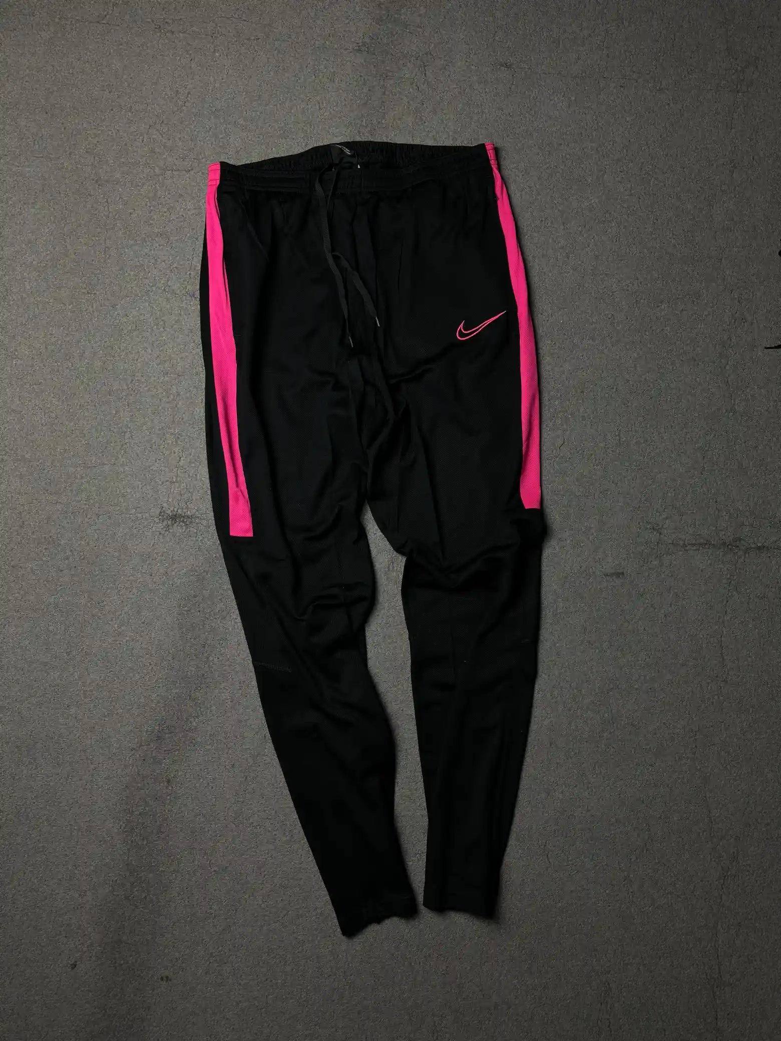 NIKE TRAINING ACADEMY DRI-FIT ZIP POCKETS TROUSER // LARGE