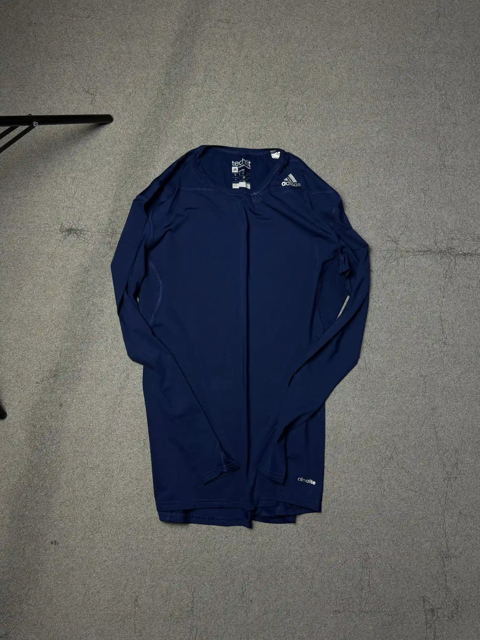 Adidas full sleeves techfit compressions \\ xl