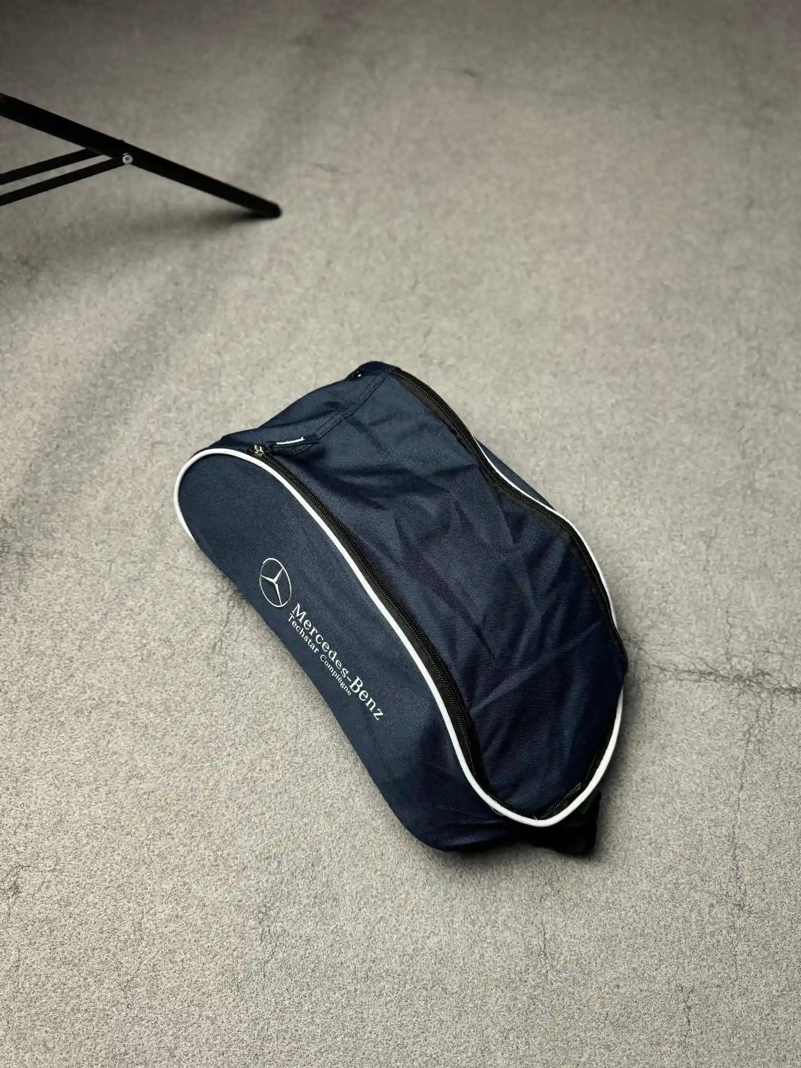 MERCEDES BENZ HANG BAG