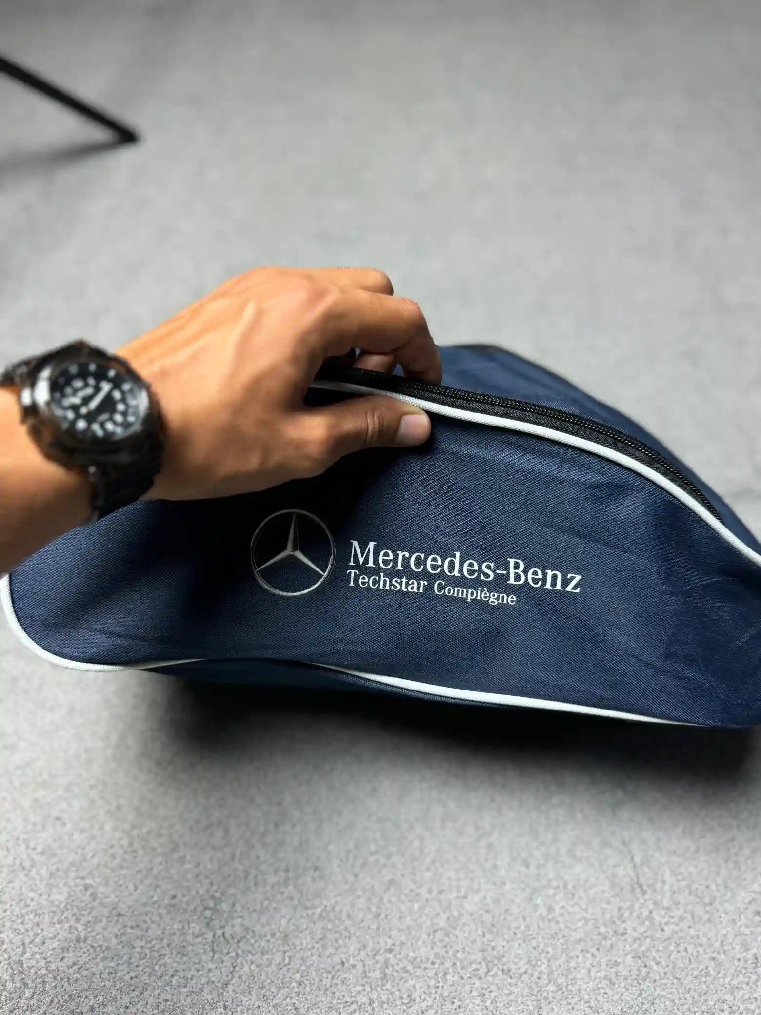 MERCEDES BENZ HANG BAG