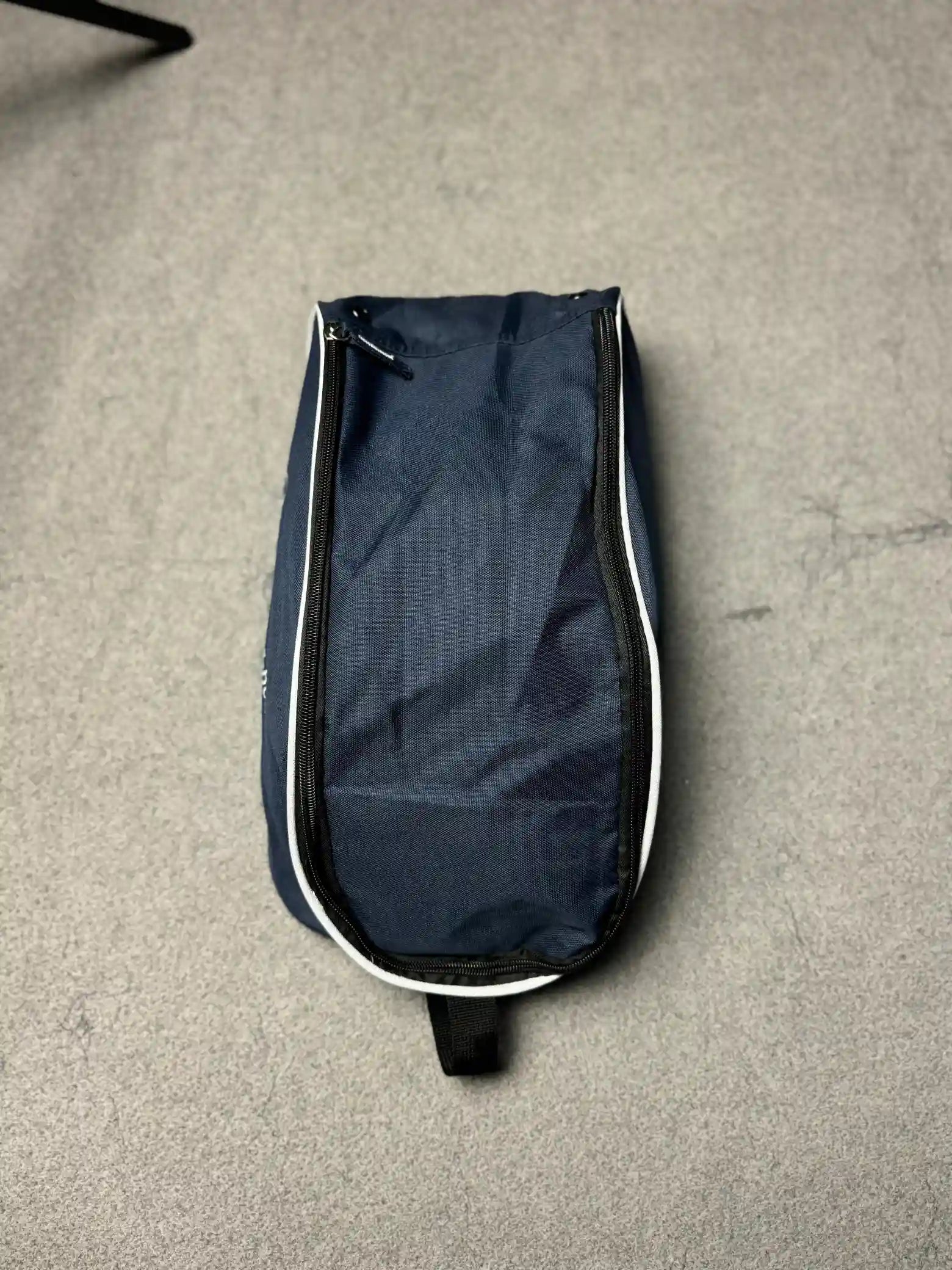 MERCEDES BENZ HANG BAG