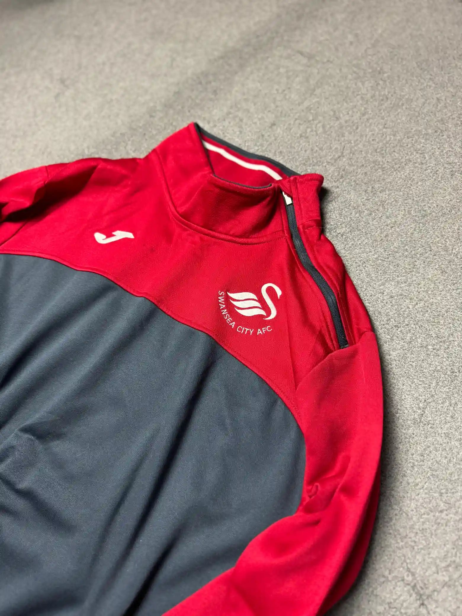 SWANSEA FC X JOMA AUTHENTIC TRAINING  DRILL TOP // LARGE 🥶