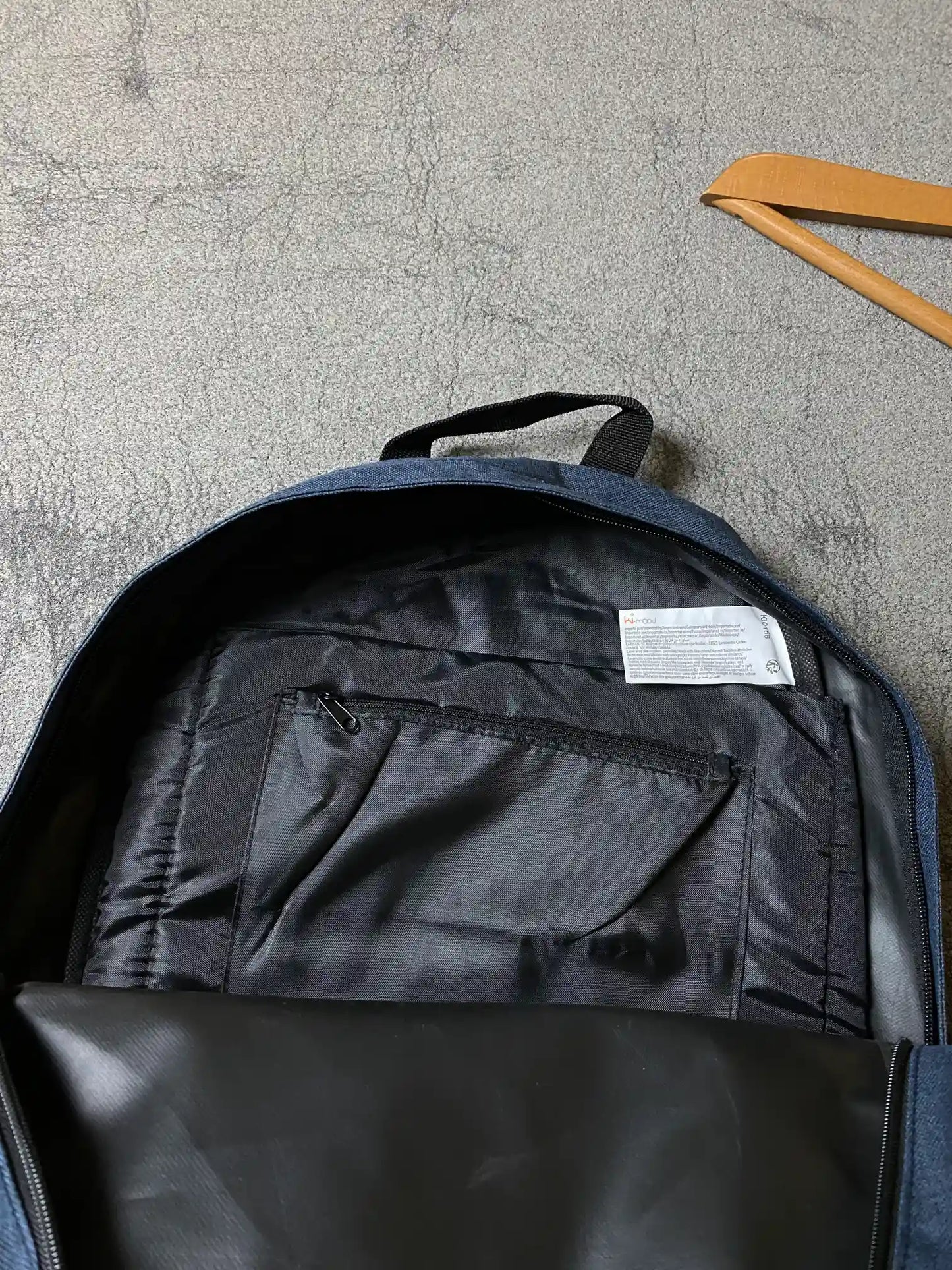 PREMIUM PLUS CONDITION 
LAPTOP CARRY OPTION