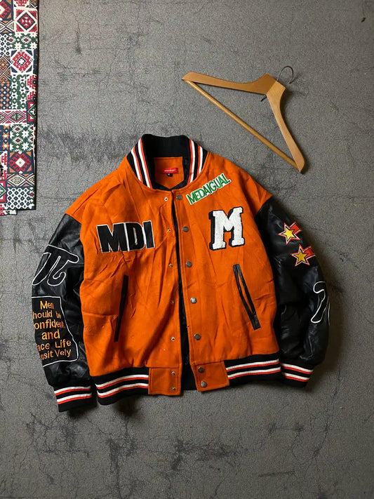 OVERSIZED VARSITY JACKET
