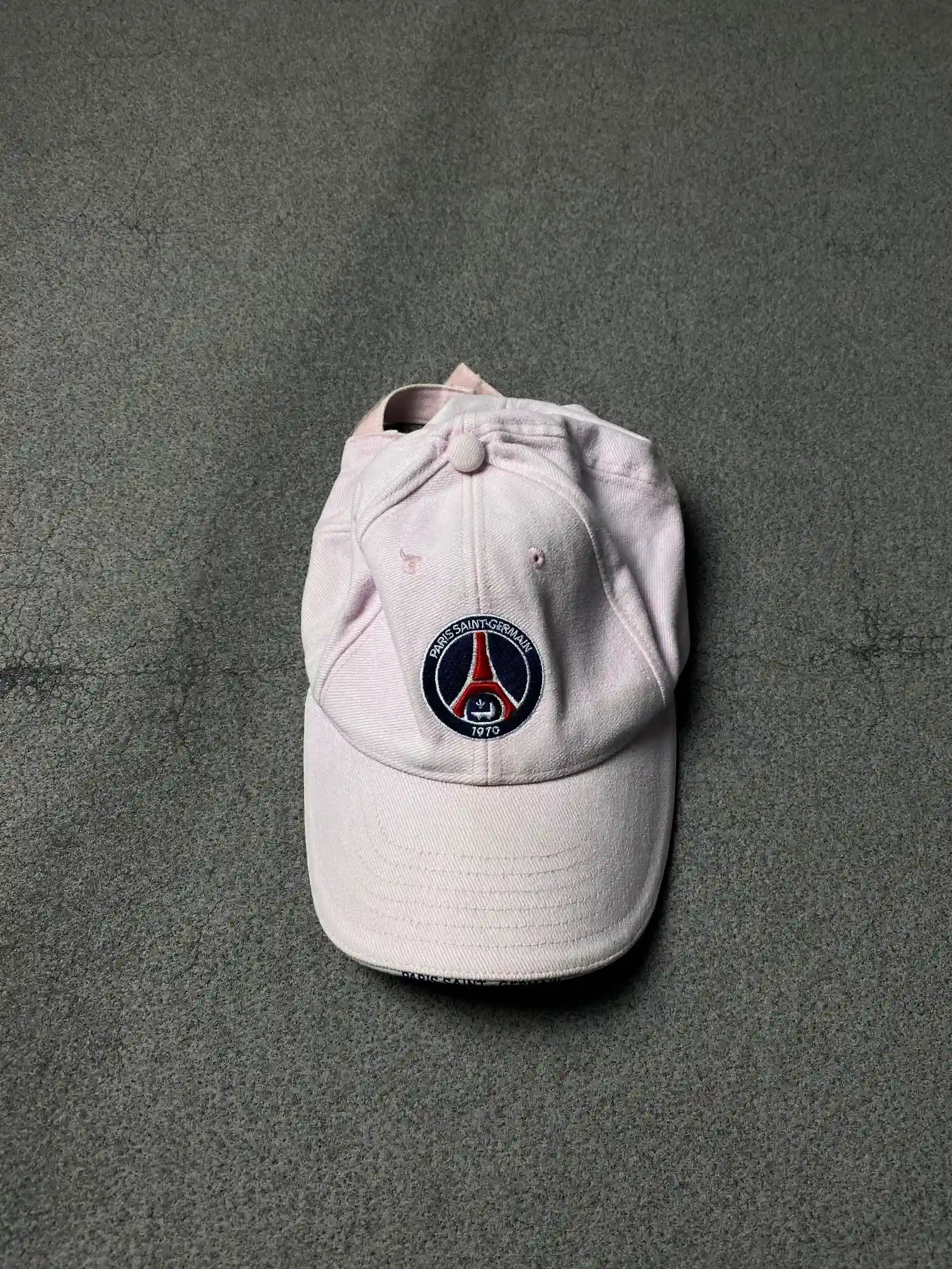 PARIS SAIN GERMAIN CAPS