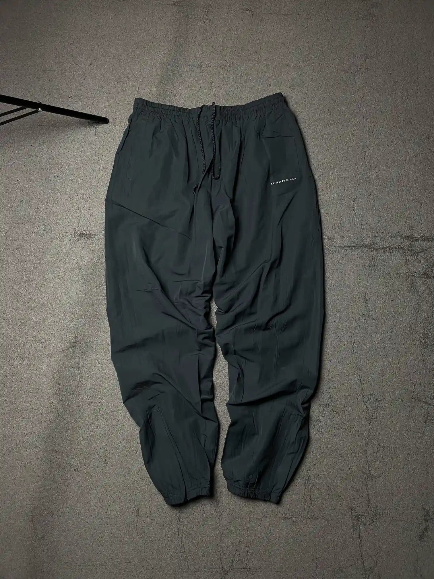 UMBRA RETRO BAGGY PARACHUTE TROUSER // 2XL