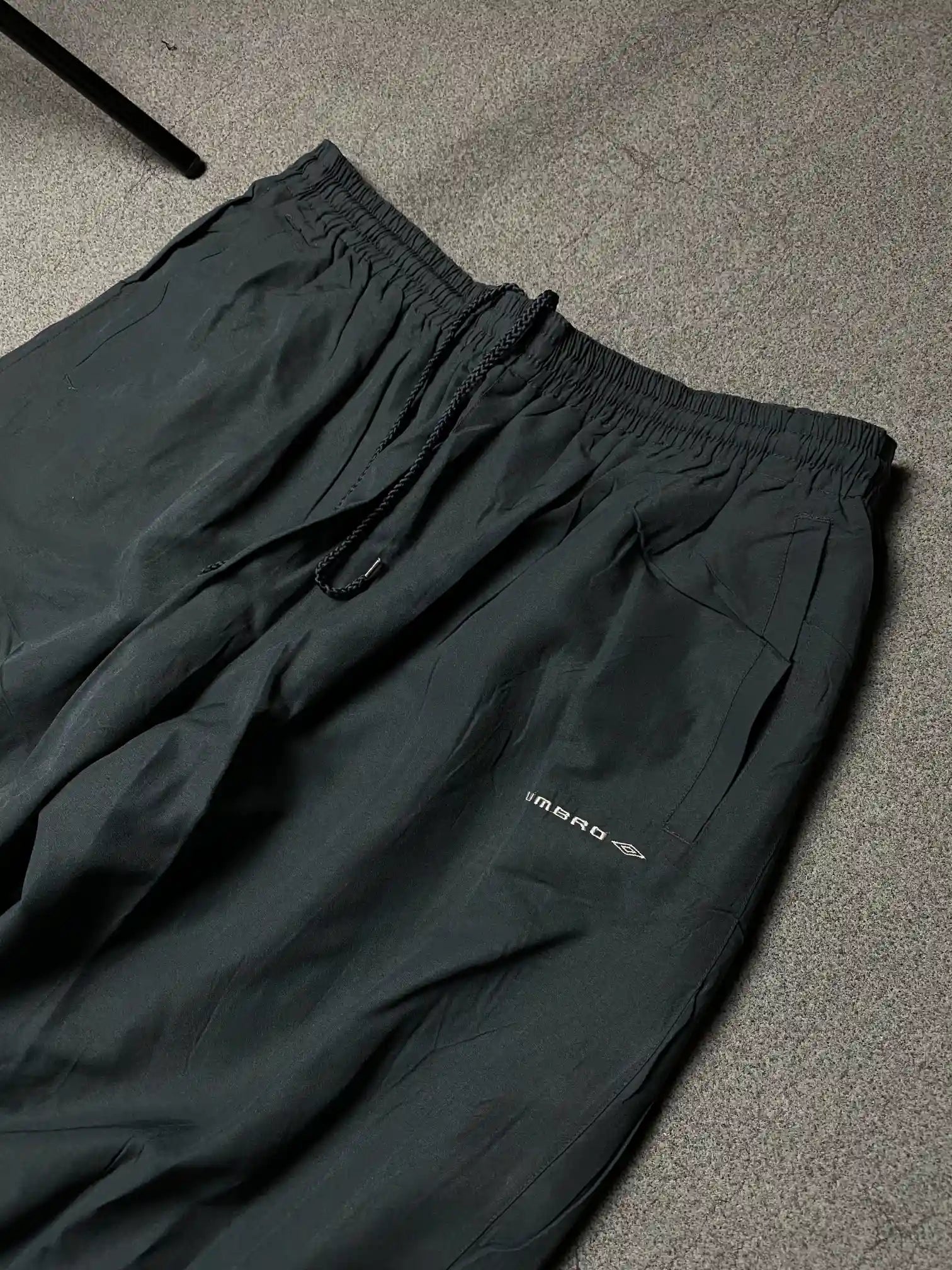 UMBRA RETRO BAGGY PARACHUTE TROUSER // 2XL