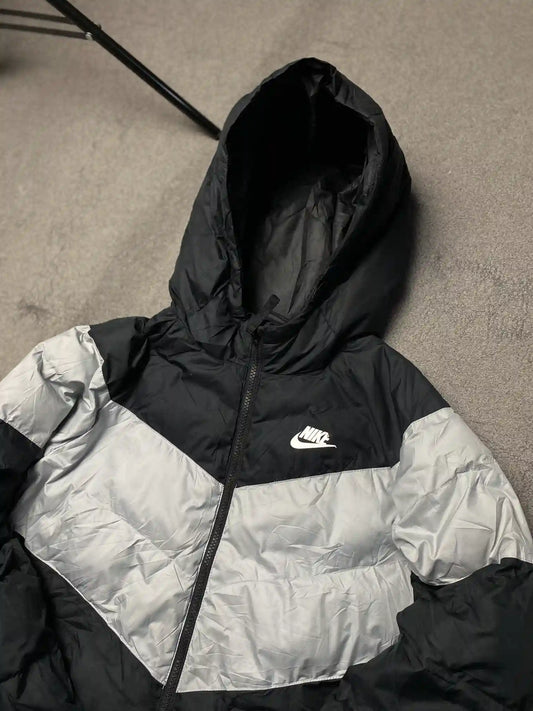 NIKE PUFFER JACKET 👀