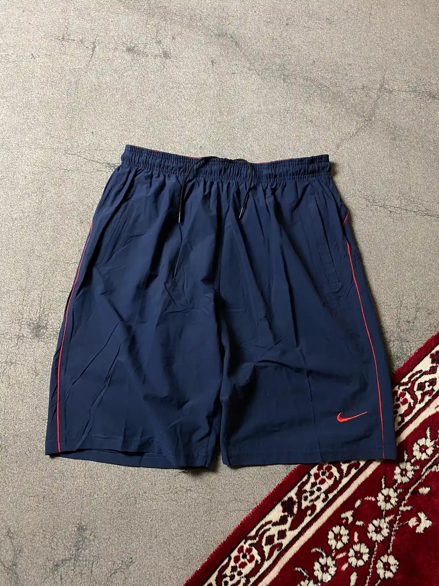 NIKE CASUAL SHORTS