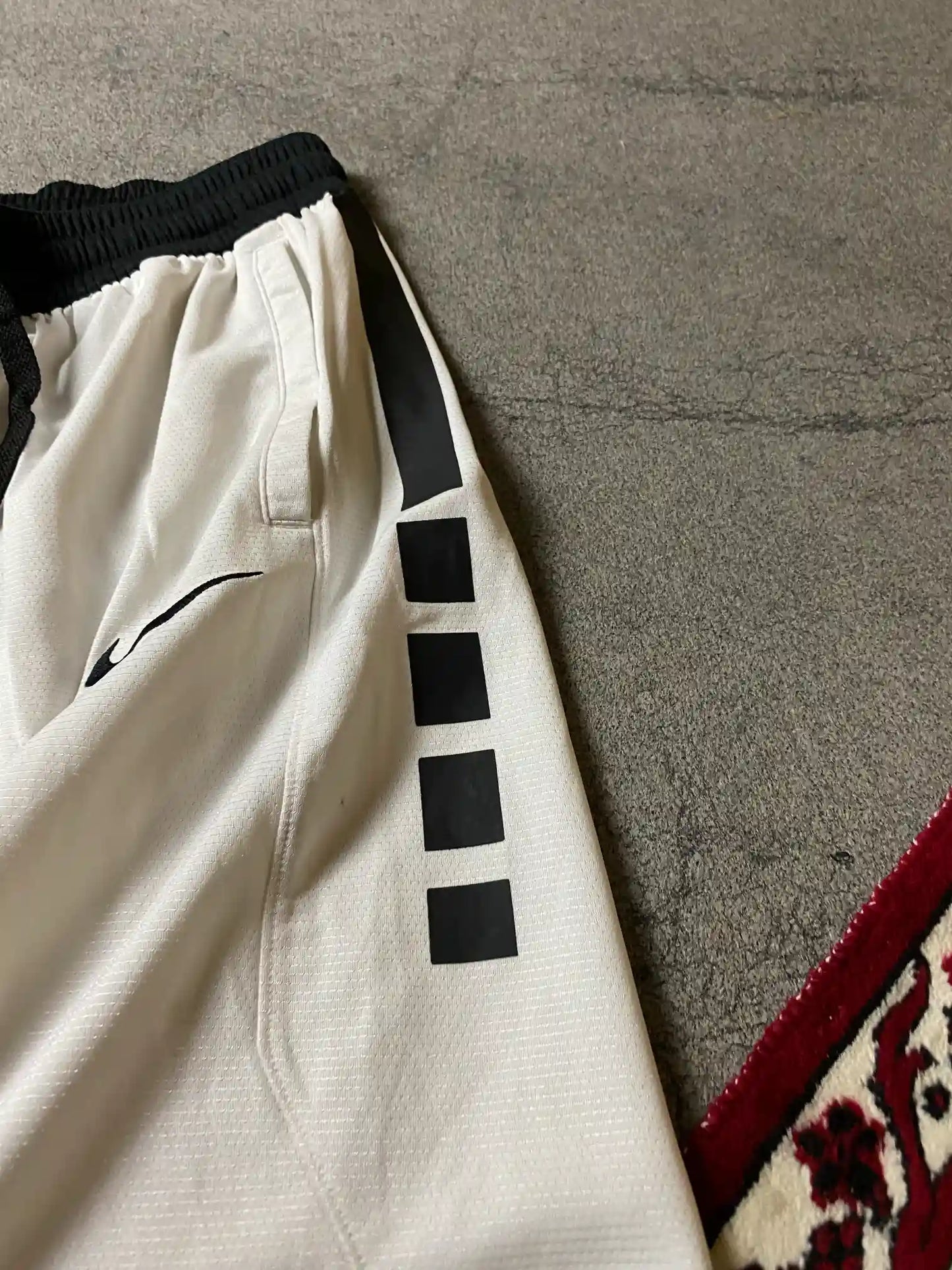 NIKE DRI-FIT SHORTS