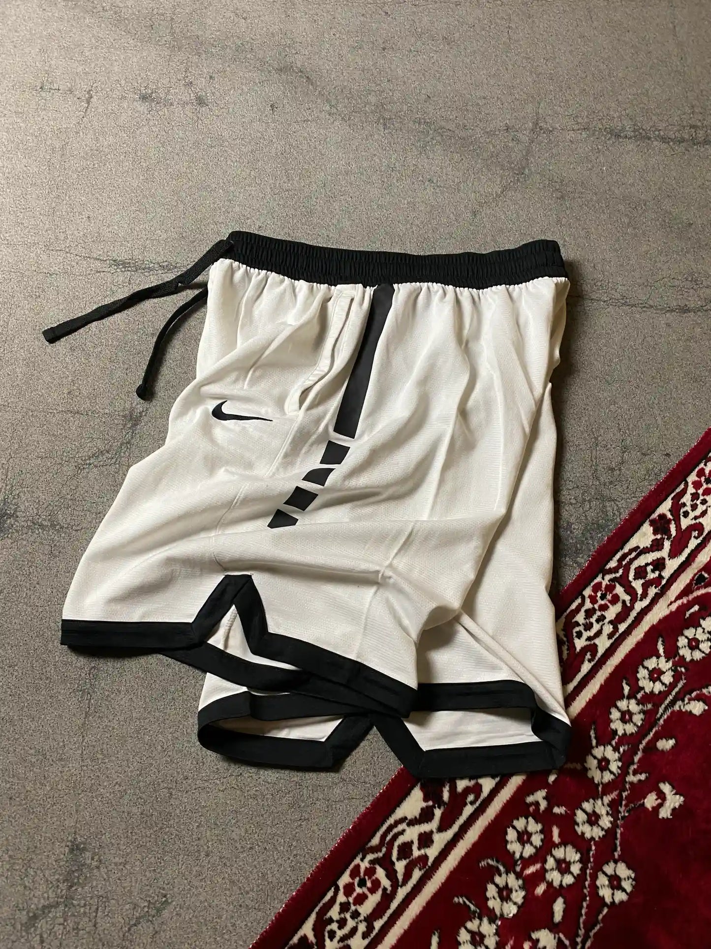 NIKE DRI-FIT SHORTS