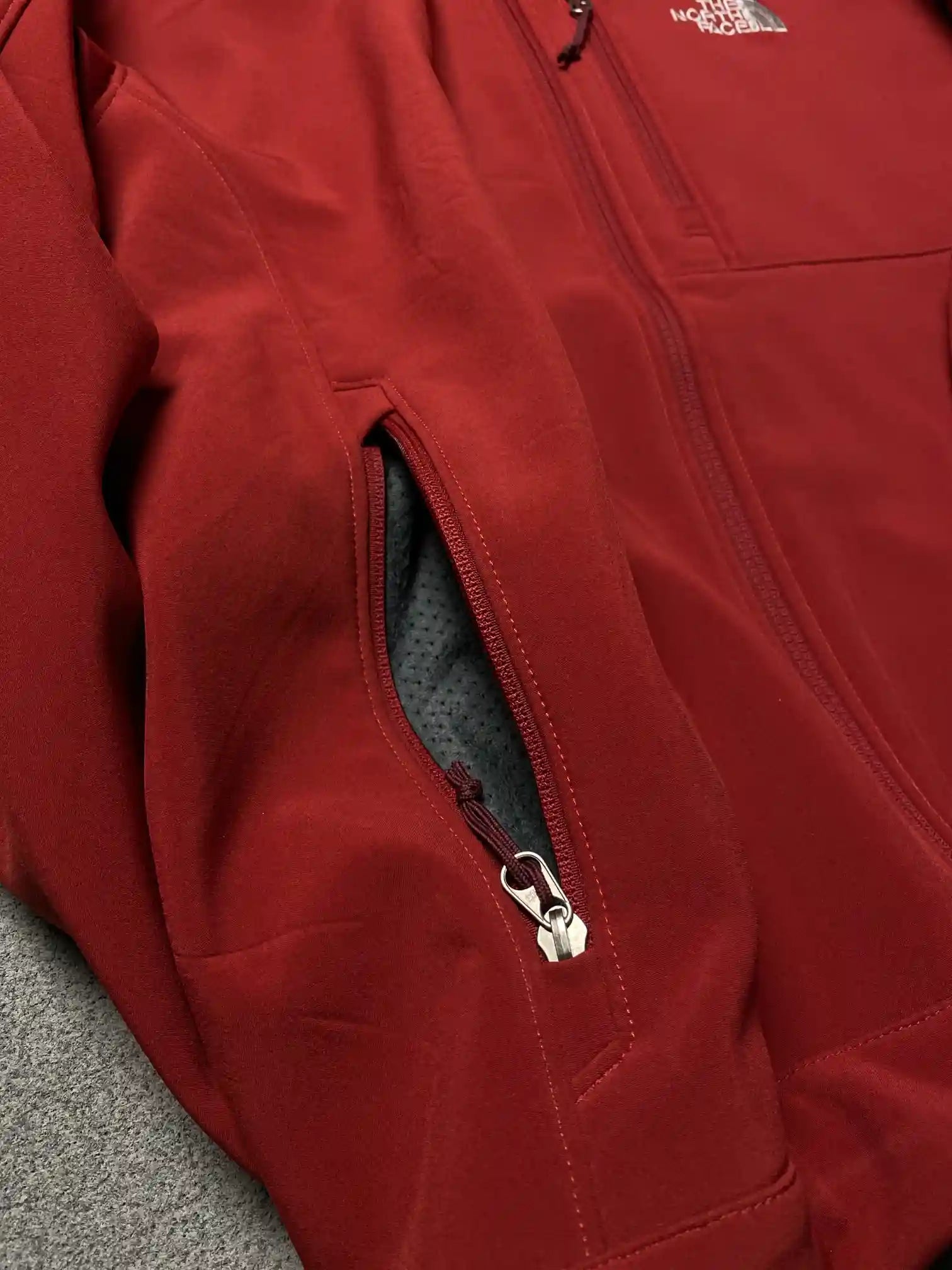 The North Face Apex Full Zip Soft Shell Jacket Red Men's