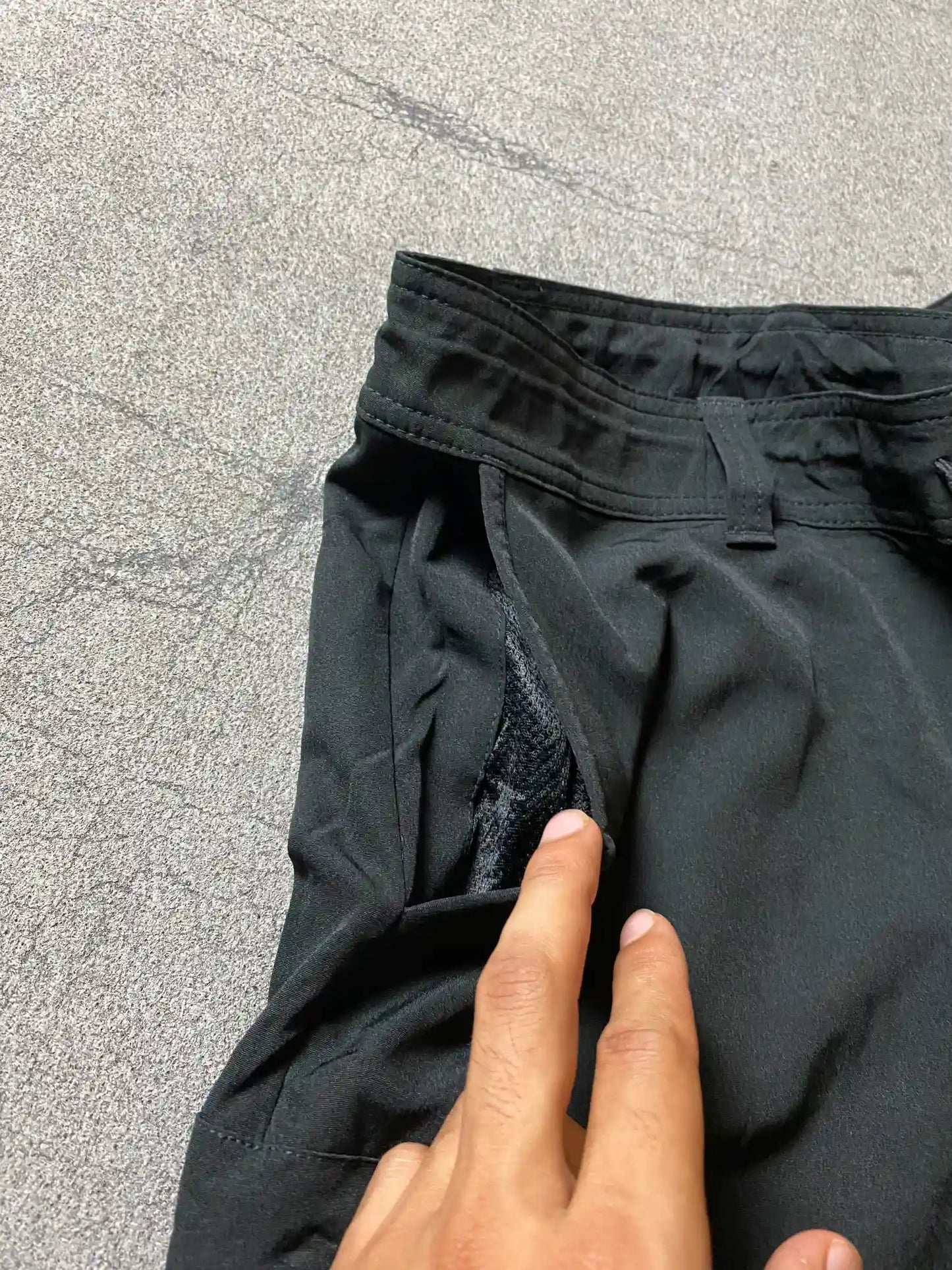 GAIAM SHORTS
