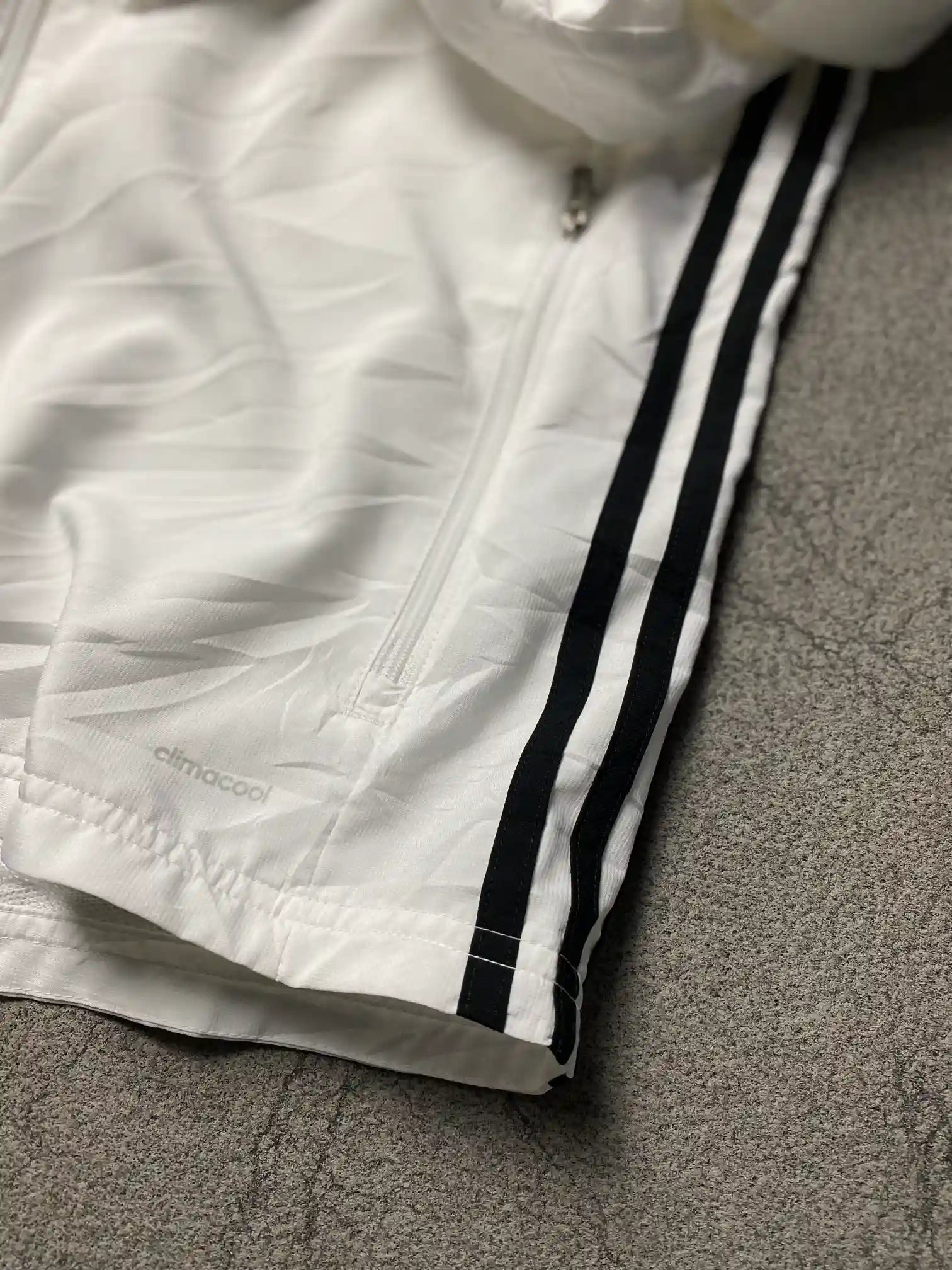 ADIDAS PARACHUTE TOP