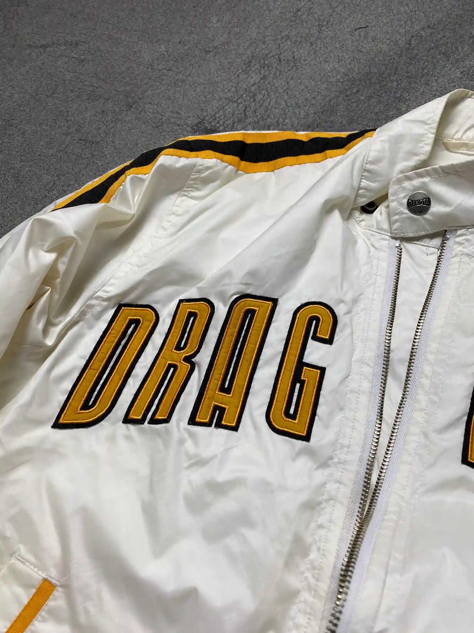 DAKOTA X DRAG RACE VINTAGE JACKET // ADULT SMALL 🥶