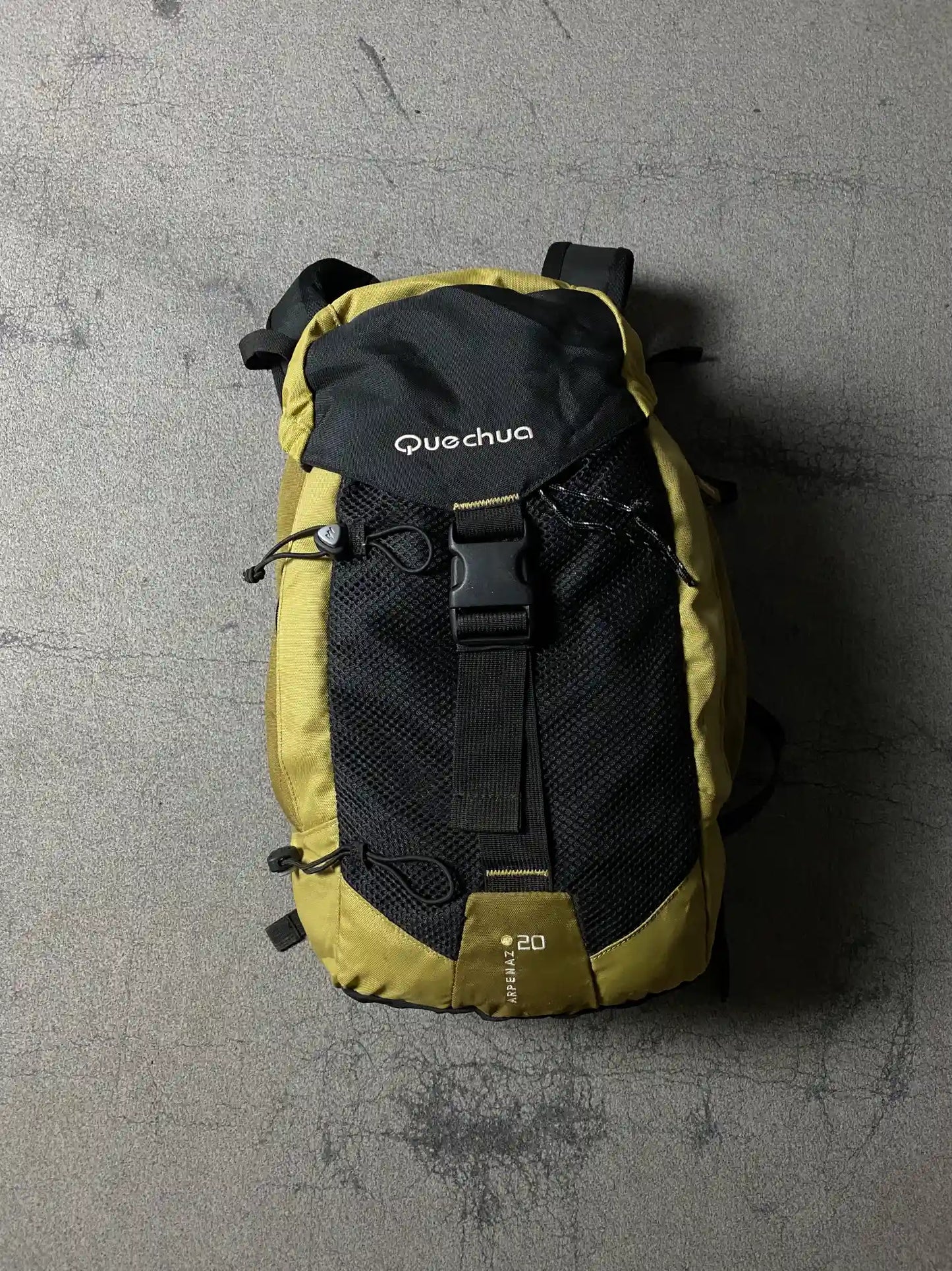 QUECHUA ARPENAZ 20 BACKPACK