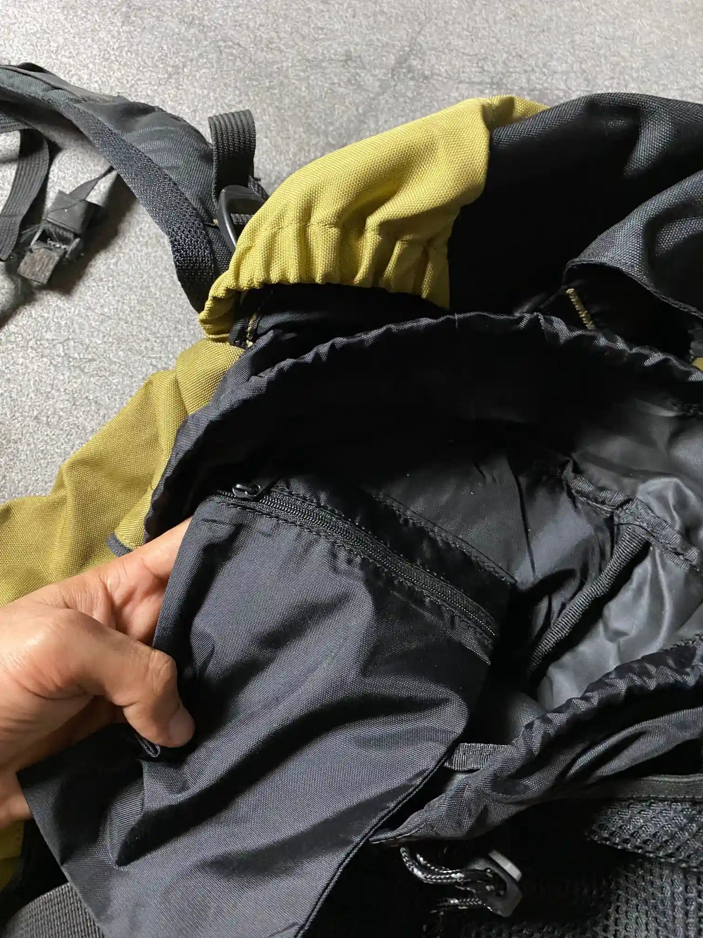 QUECHUA ARPENAZ 20 BACKPACK