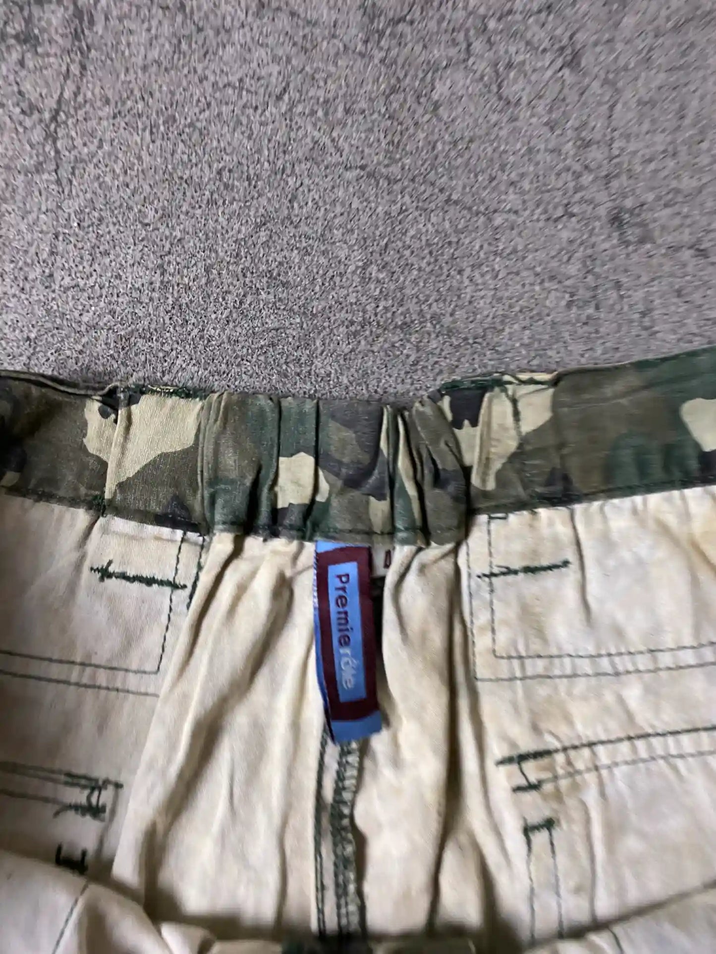 CAMO 3 QUARTER TROUSER 
100% ORIGINAL 
WAIST 34-38