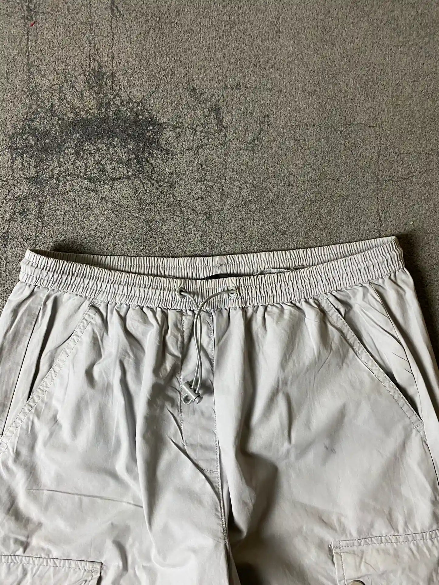 BAGGY TROUSERS
