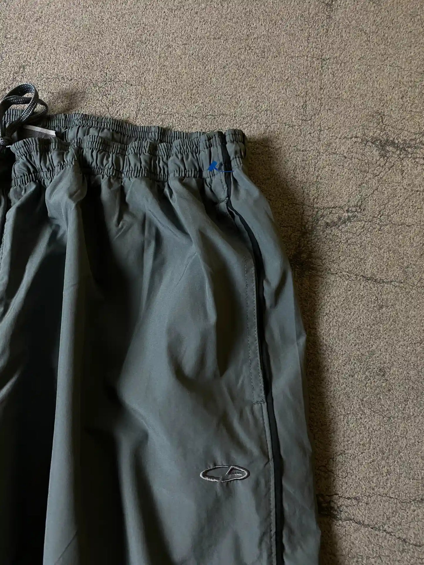 CHAMPIONS BAGGY TRACK TROUSERS