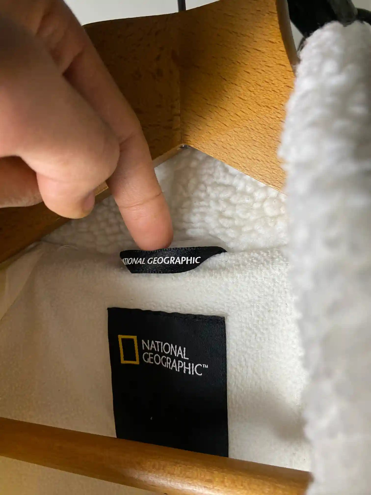 NATIONAL GEOGRAPHIC OFFICIAL FLEECE JACKET // LARGE