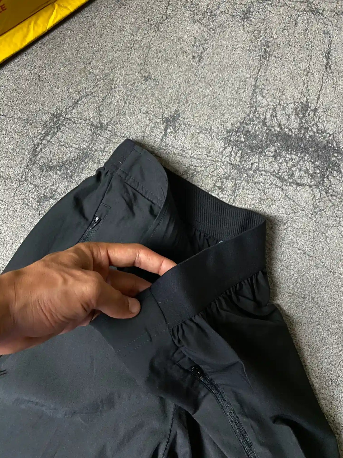 PUMA LIGHTWEIGHT ELASTIC TROUSERS