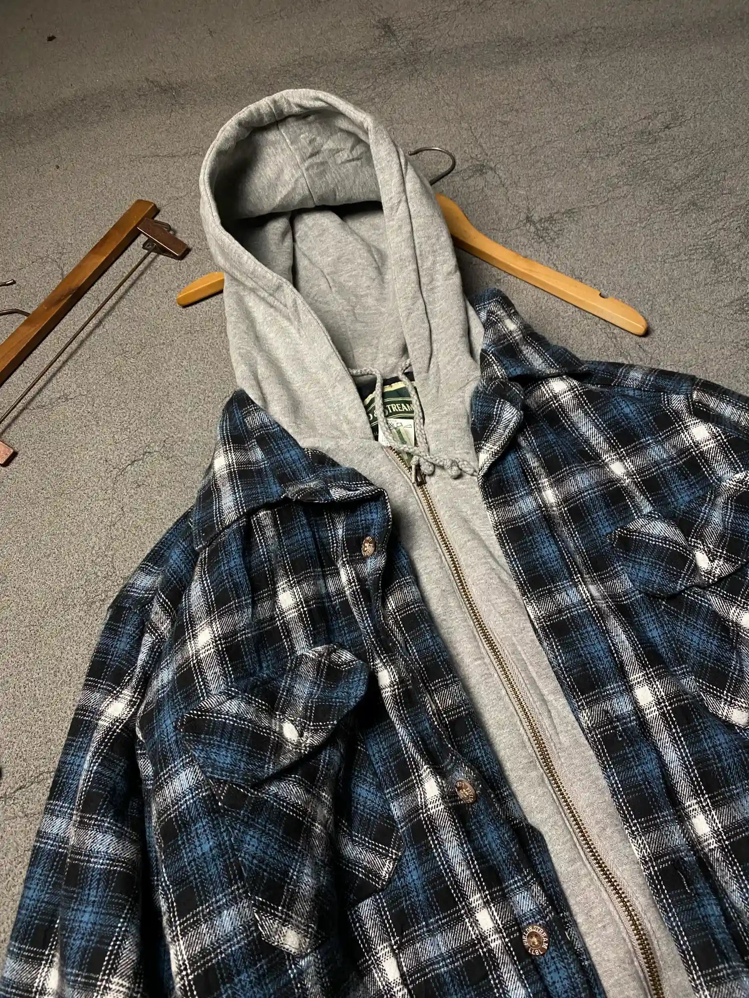 FIELDS & STREAM FLANNEL HOODIE // ADULT LARGE