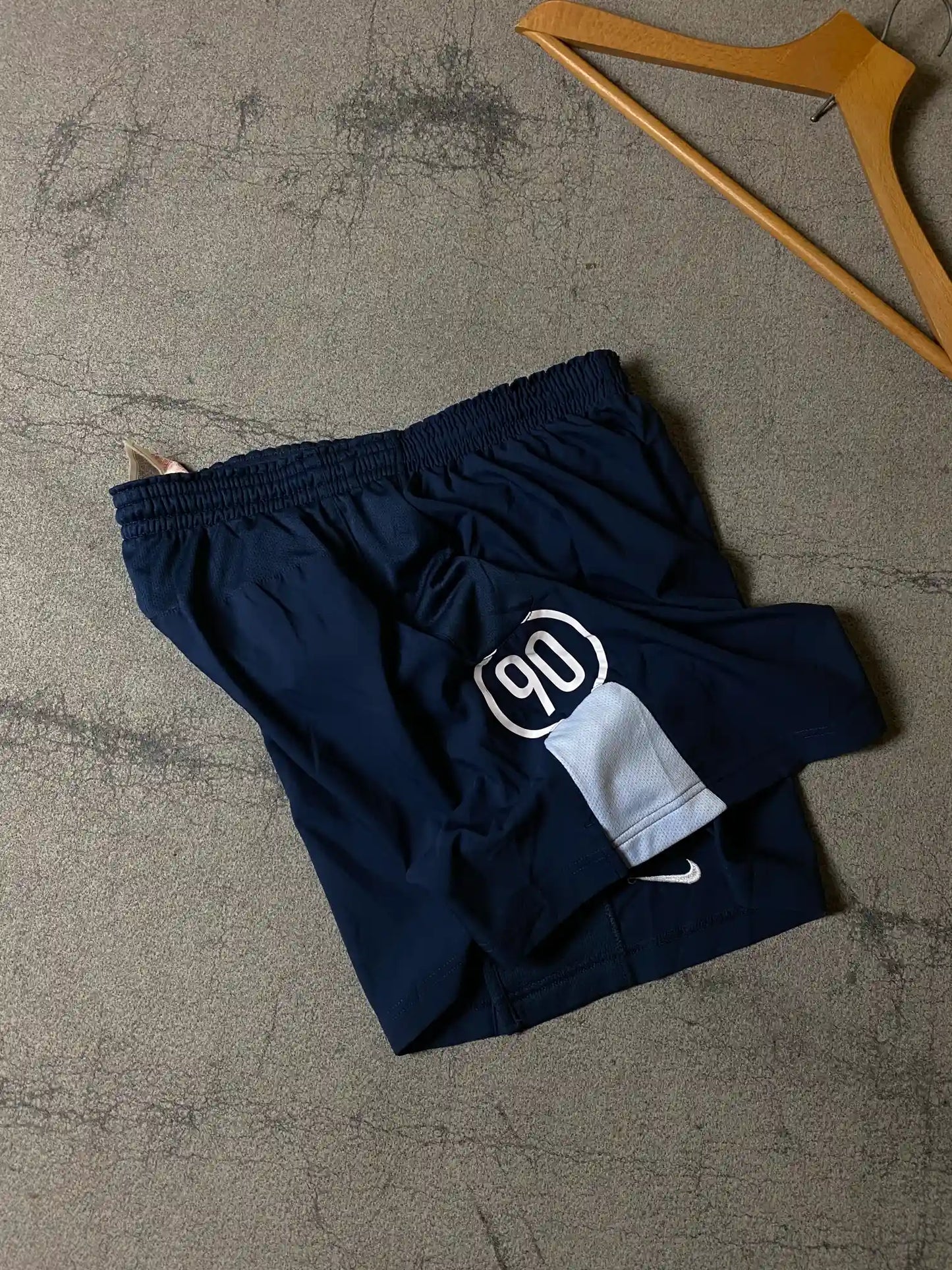 T90 NIKE DRI-FIT SHORT