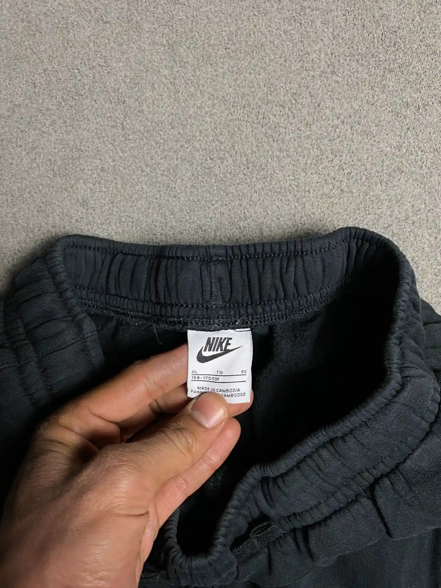 NIKE CARGO TROUSERS