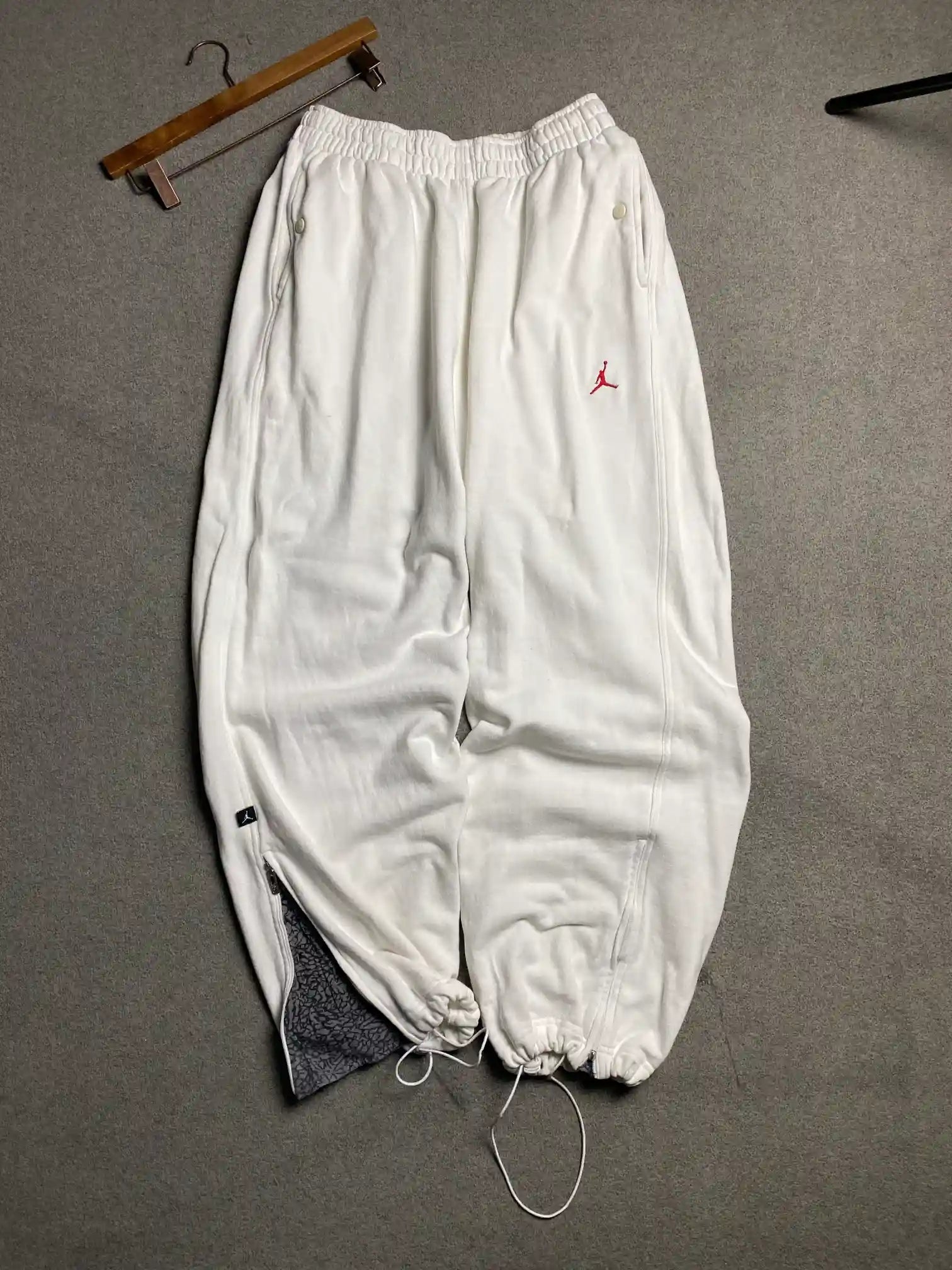 JORDAN WINTER WARN BAGGY TROUSERS