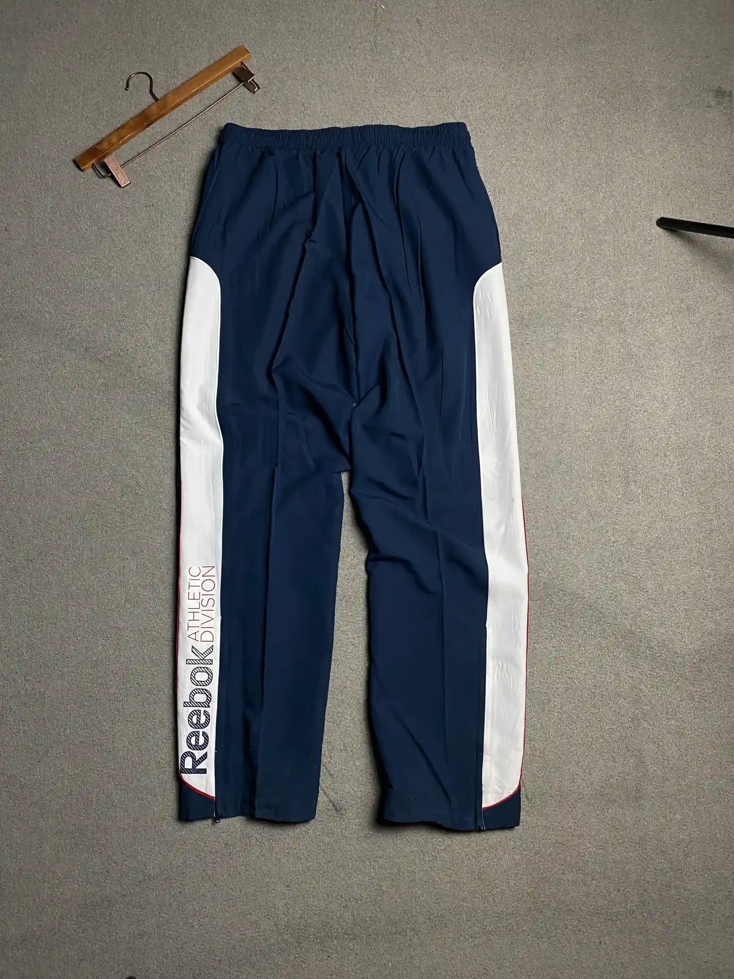 REEBOK BAGGY TRACK TROUSERS