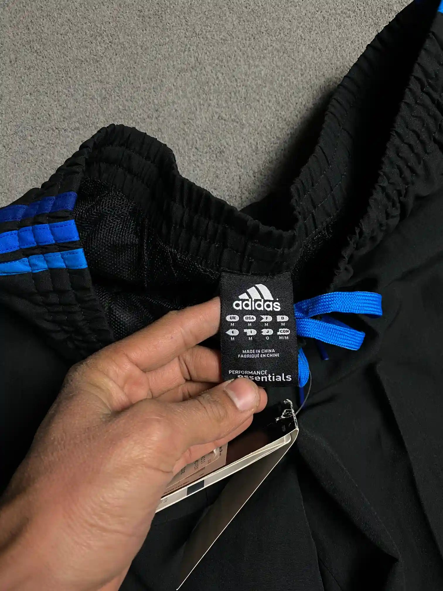 AIDIDAS TRACK ZIP POCKETS TROUSERS //ADULT MEDIUM