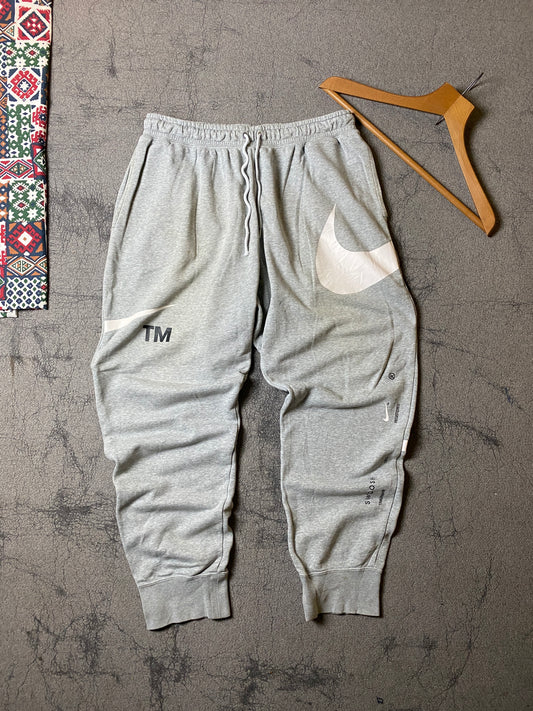 NIKE SWOOSH TROUSER