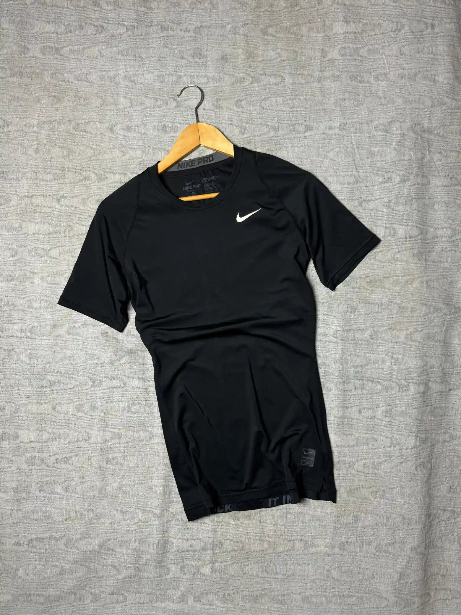 Preloved Nike Pro Black Compression Half Sleeves