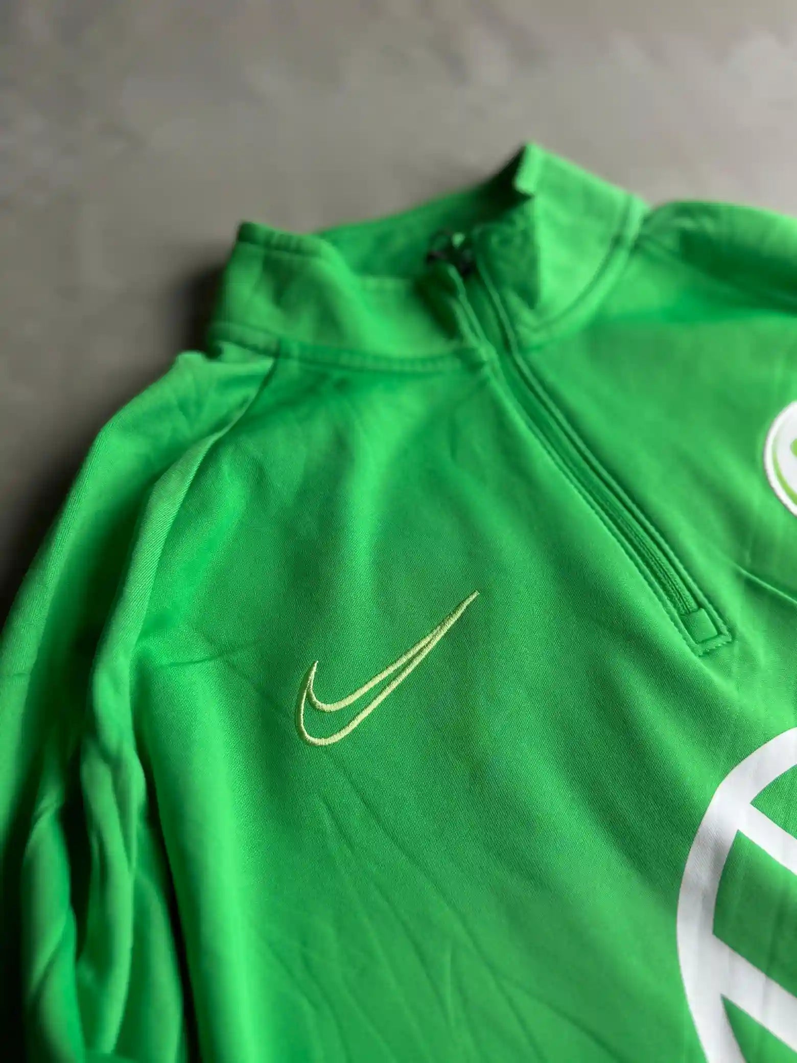 Preloved Nike DRI-FIT VFL Wolfsburg 1/3 Zip Training Drill Top