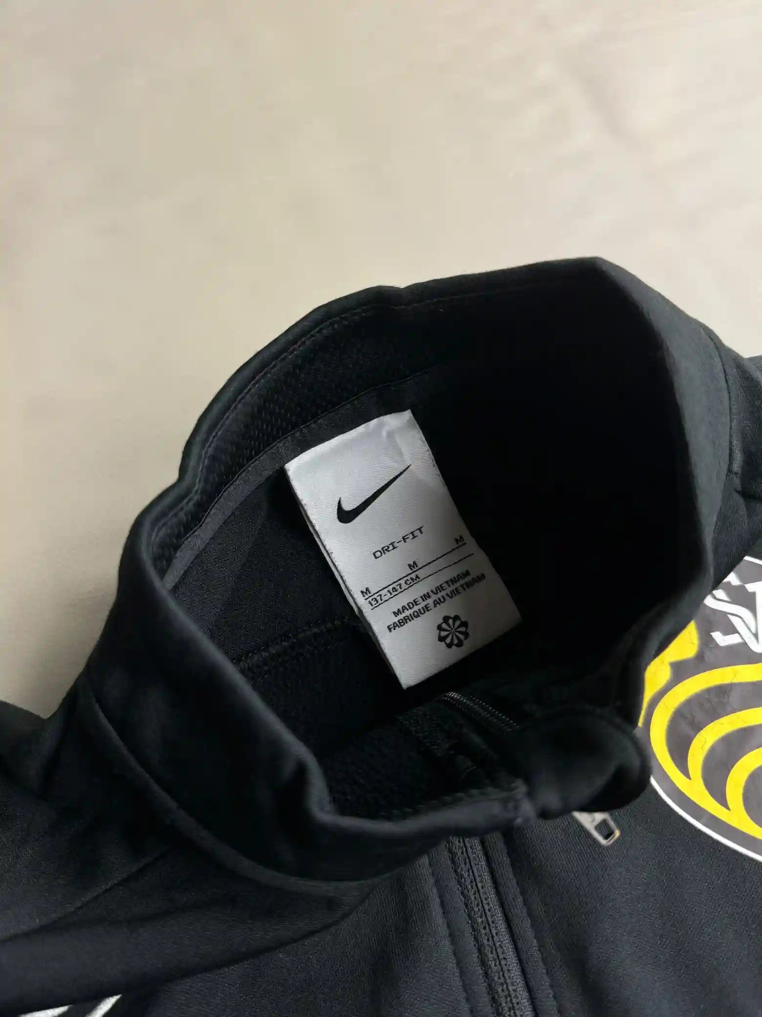 Preloved Nike DRI-FIT Drill Top with Thumbholder Sleeves